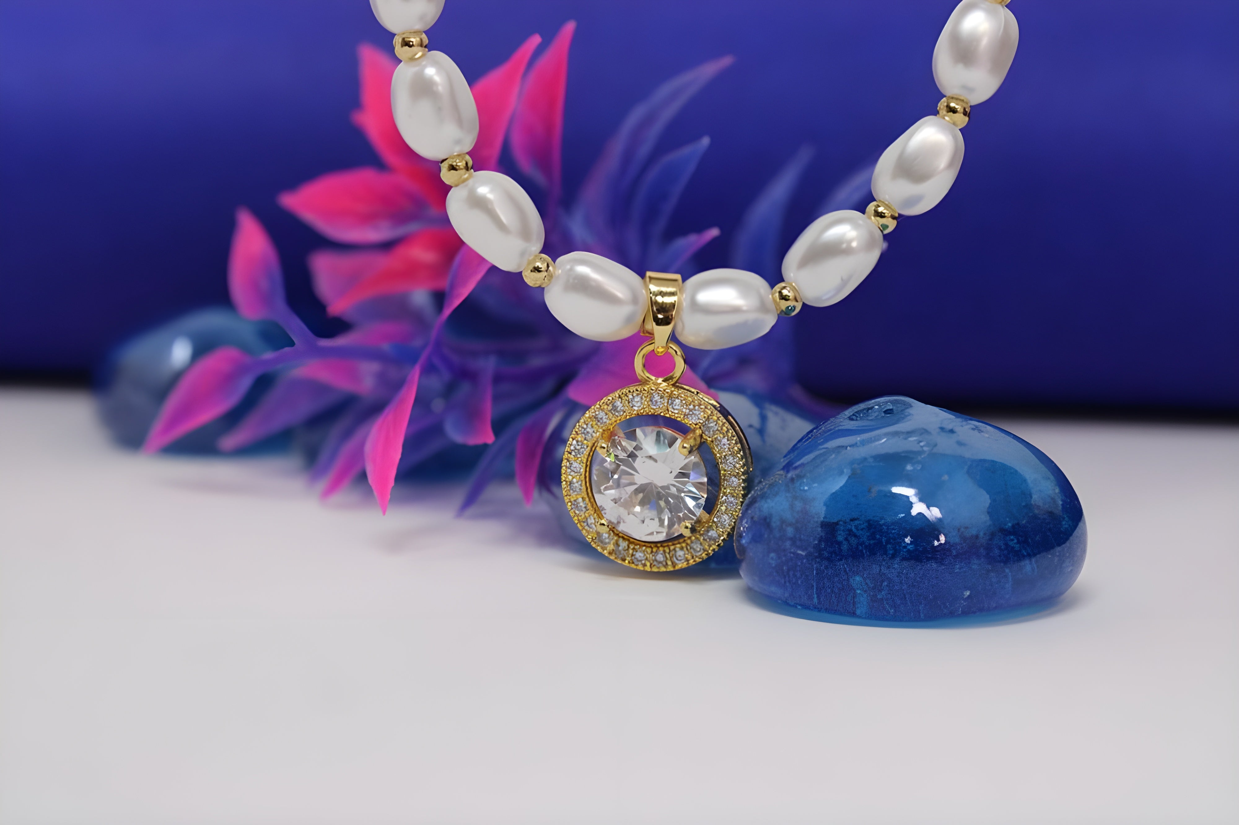 Golden Pearl Radiance Pendant Set