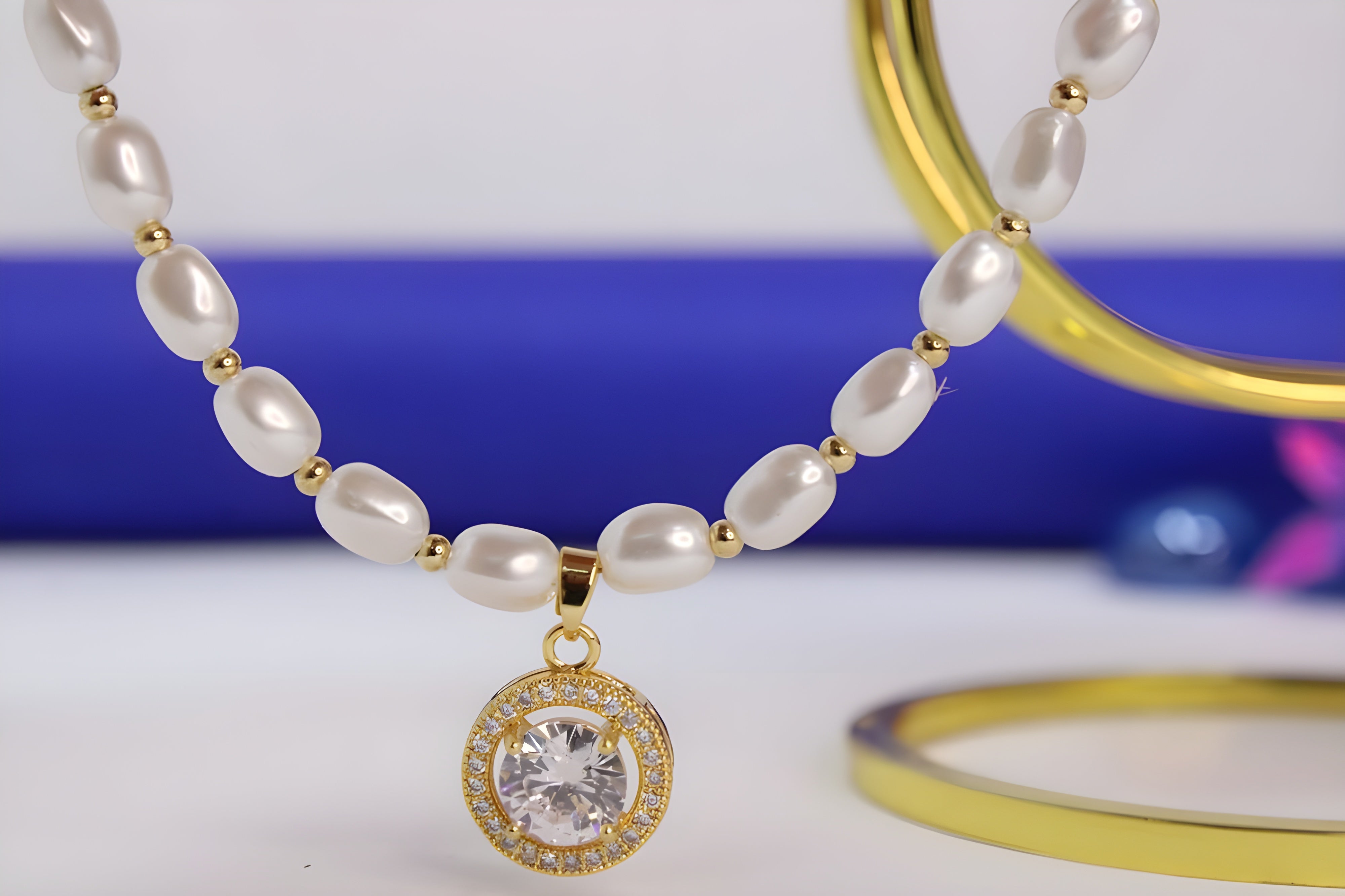 Golden Pearl Radiance Pendant Set