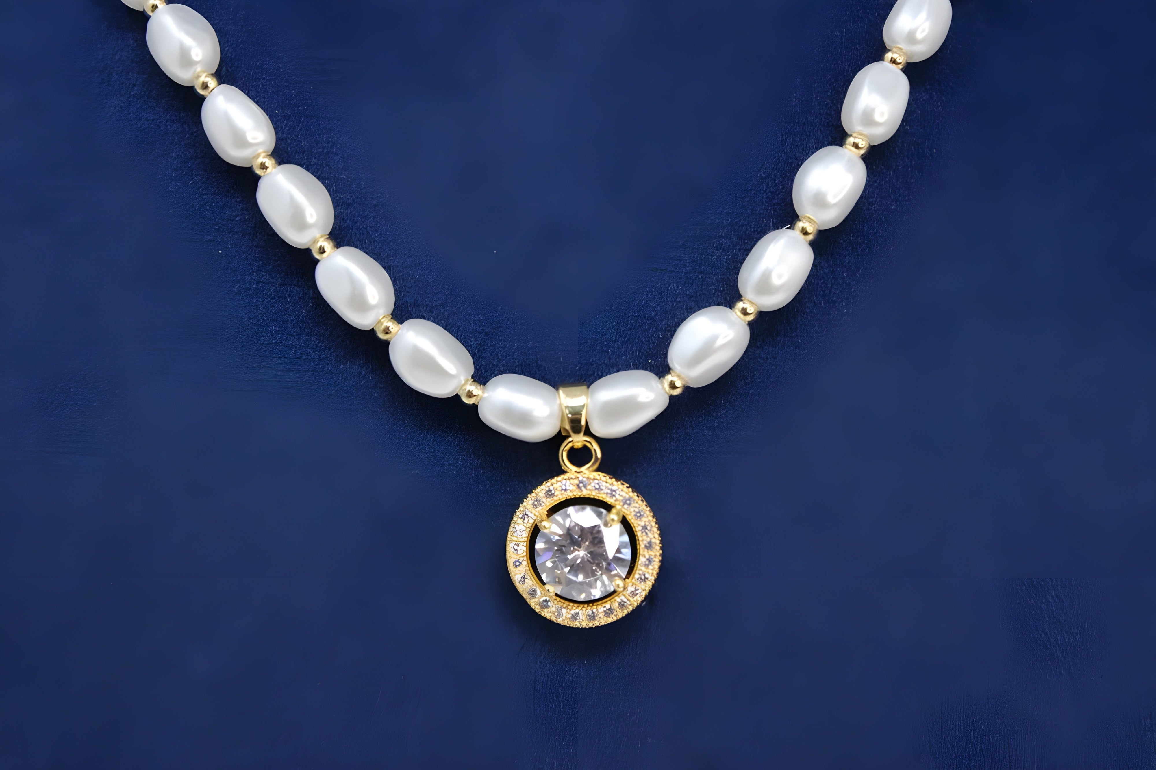 Golden Pearl Radiance Pendant Set