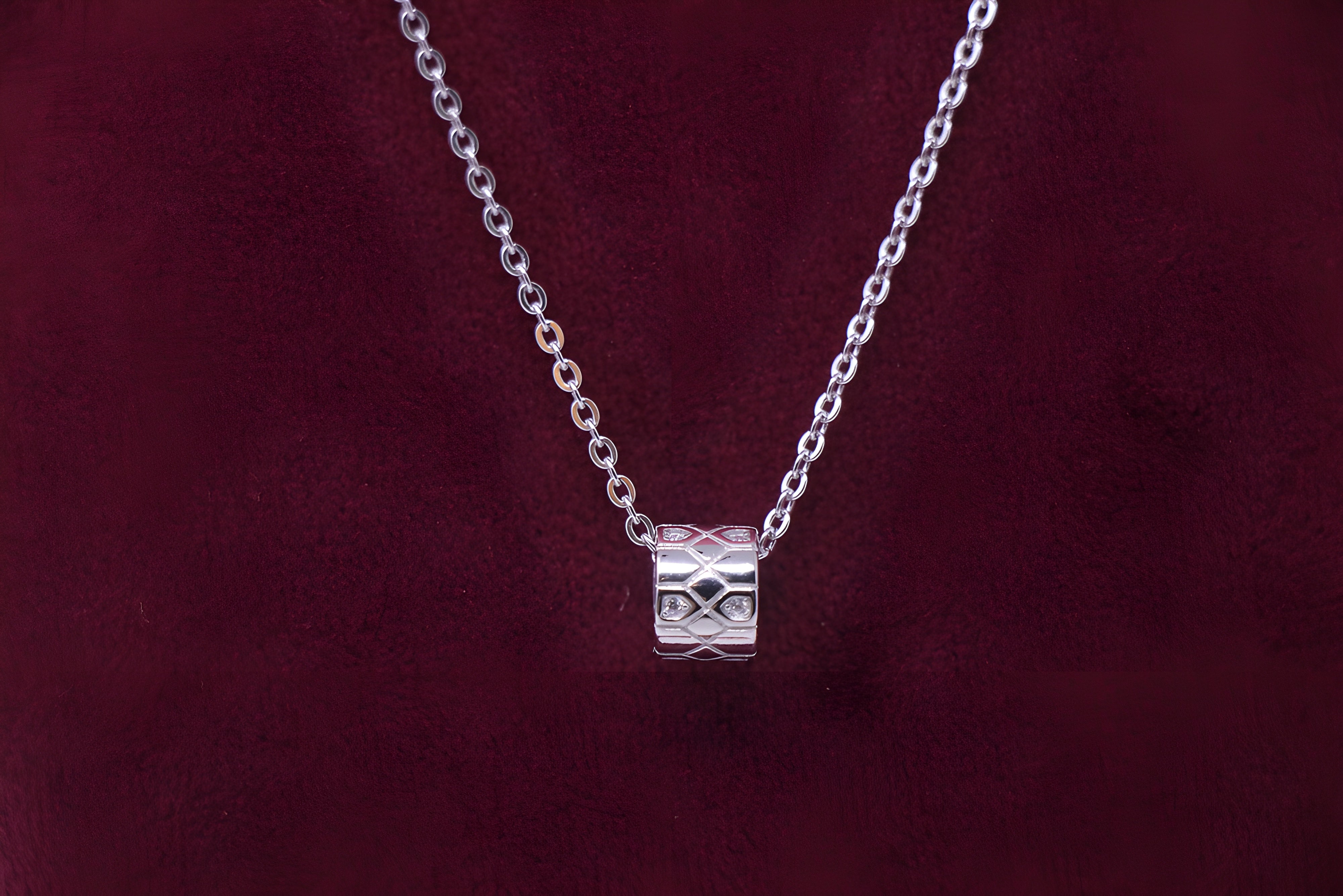 Enchanted Treasure 92.5 Sterling Silver VeeLux Premium Pendant