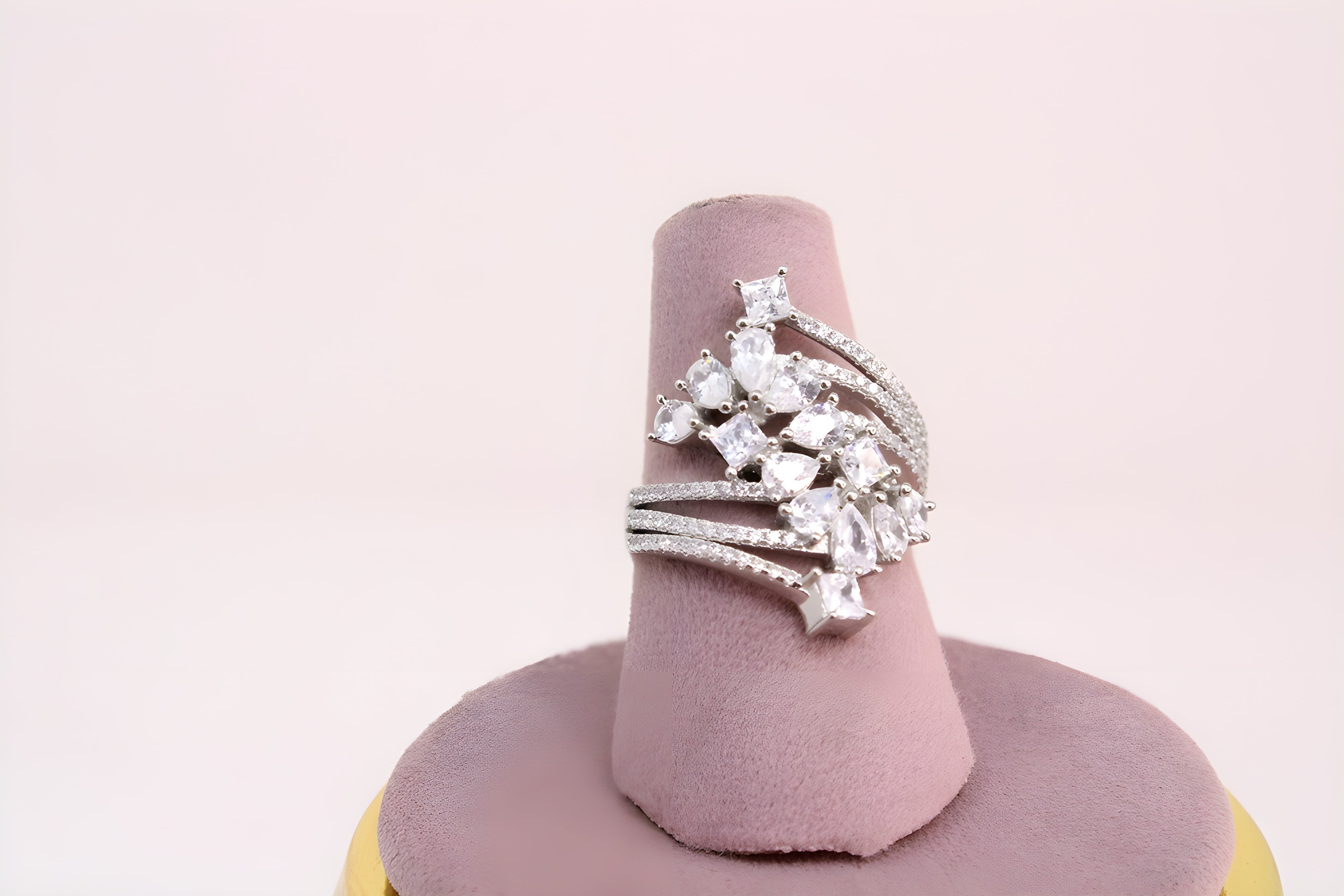 Emerald Elegance Sterling Silver VeeLux Premium Crystal Ring