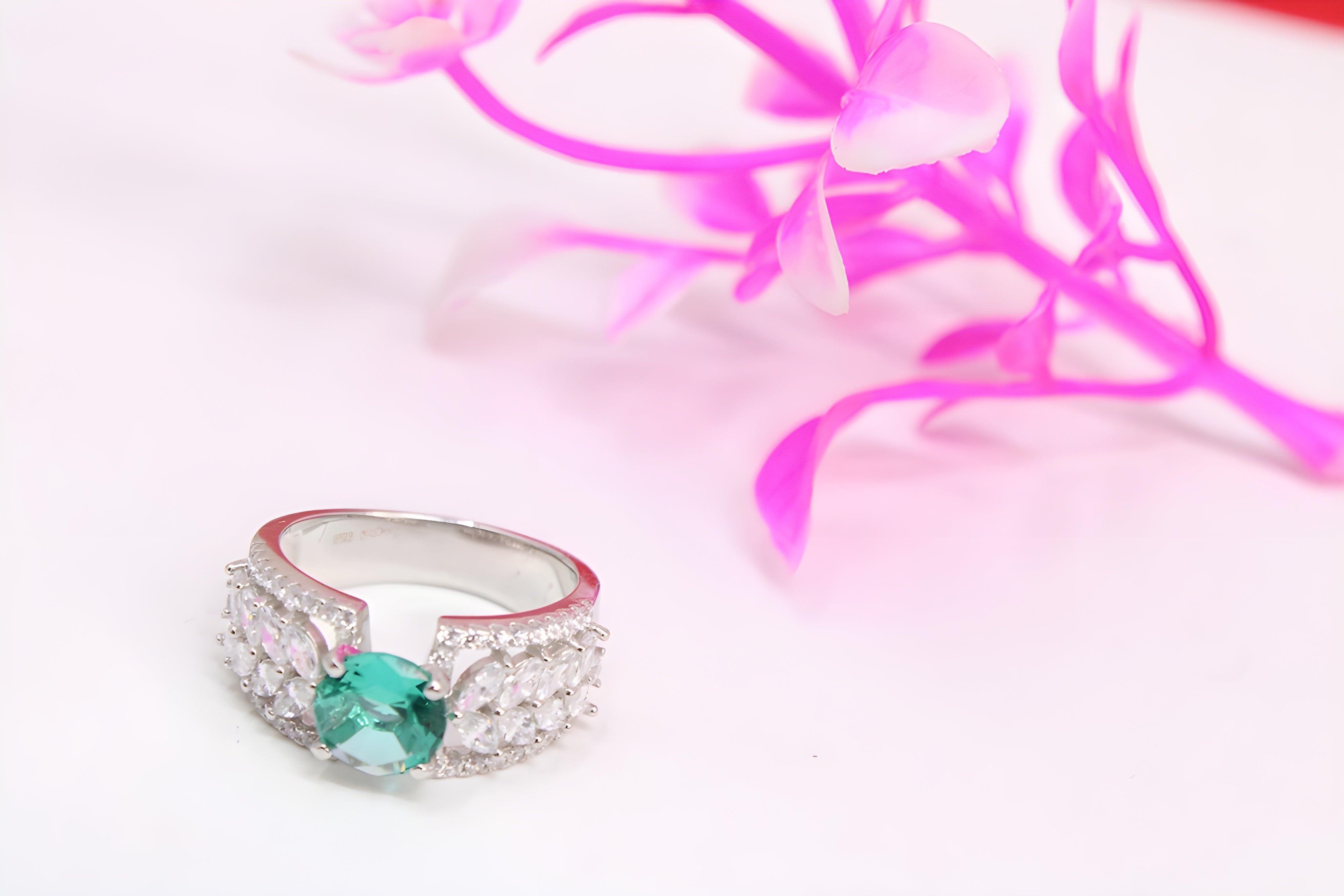 Emerald Glow Sterling Silver Ring