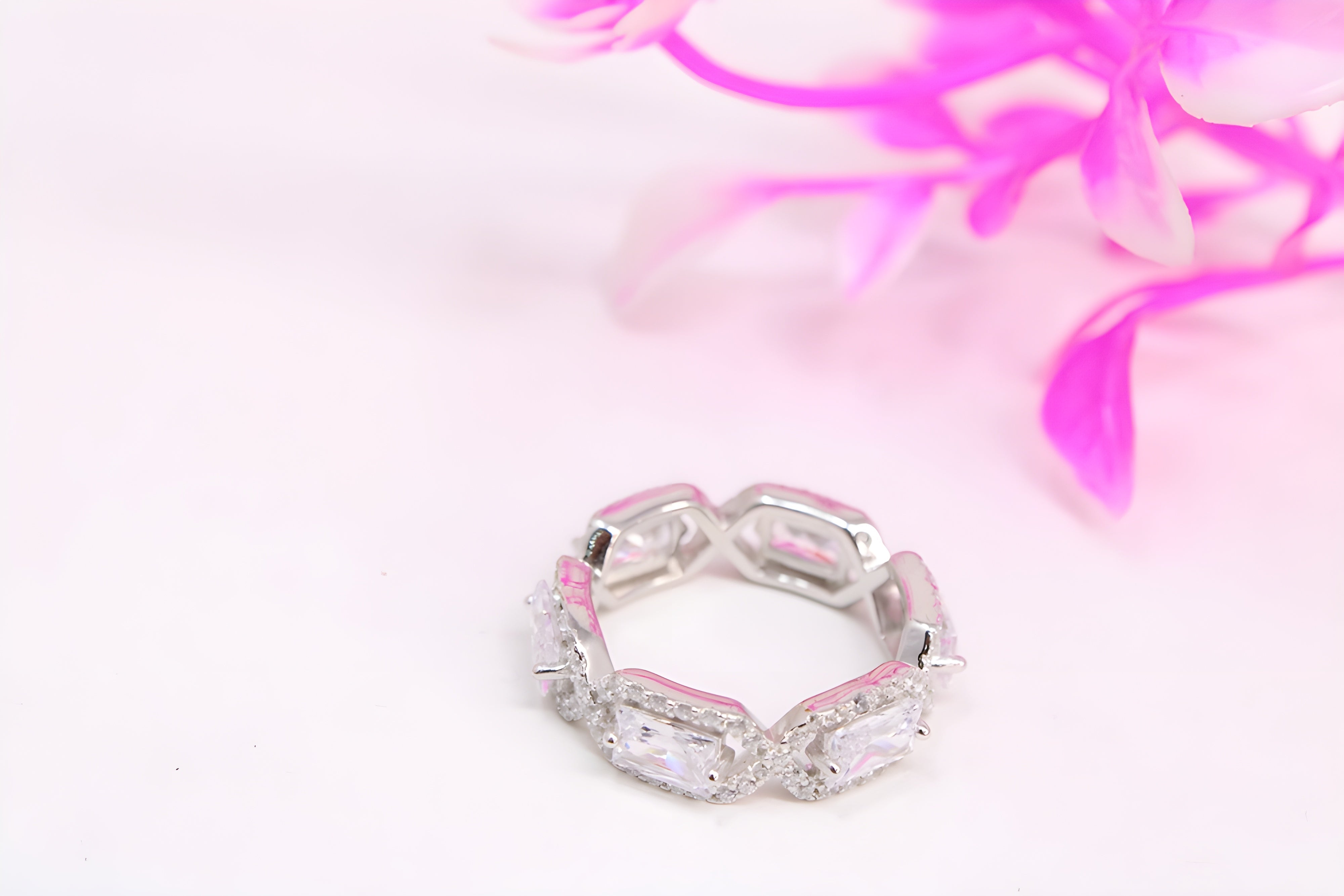 Sterling Silver Sparkle VeeLux Premium Crystal Ring