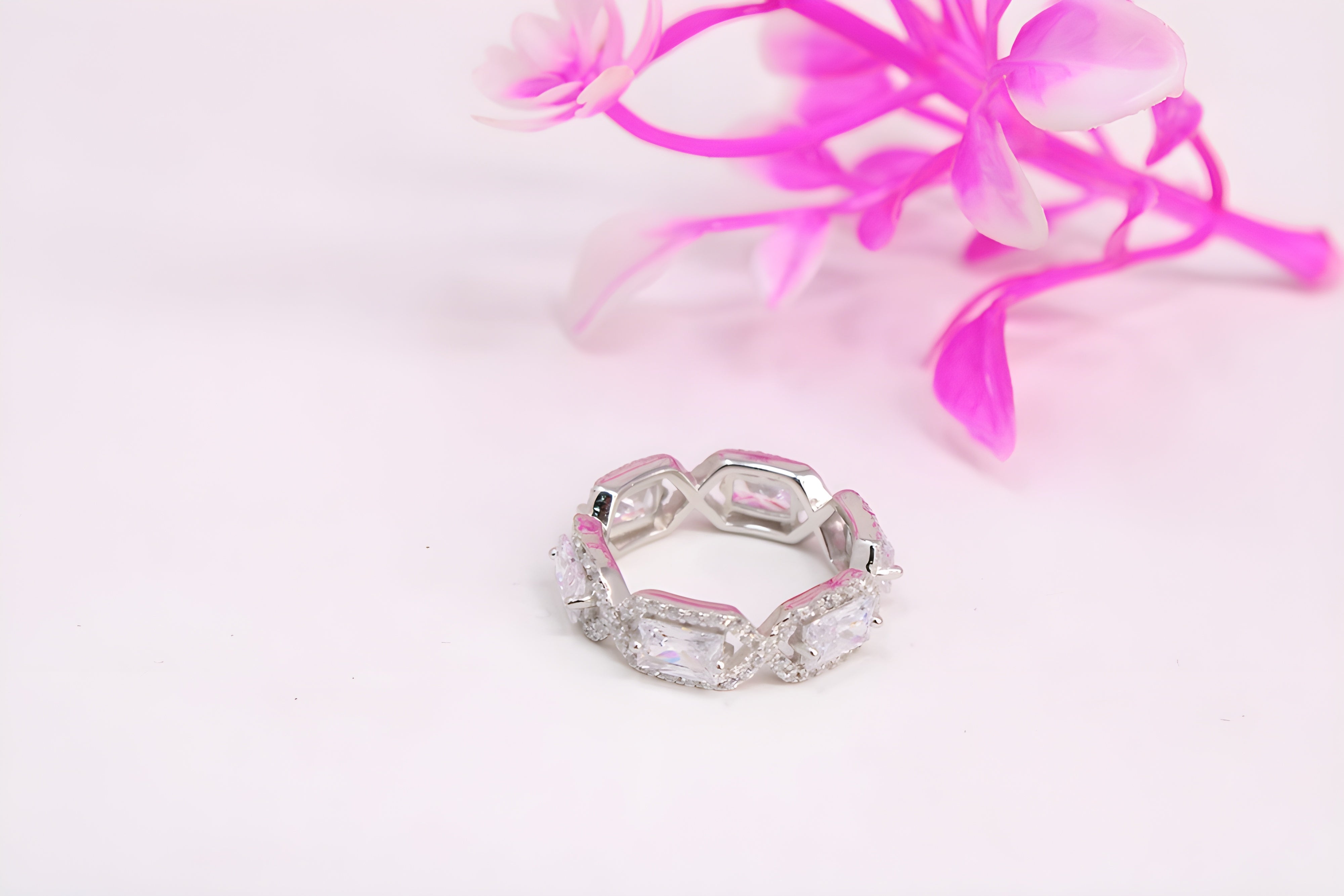 Sterling Silver Sparkle VeeLux Premium Crystal Ring