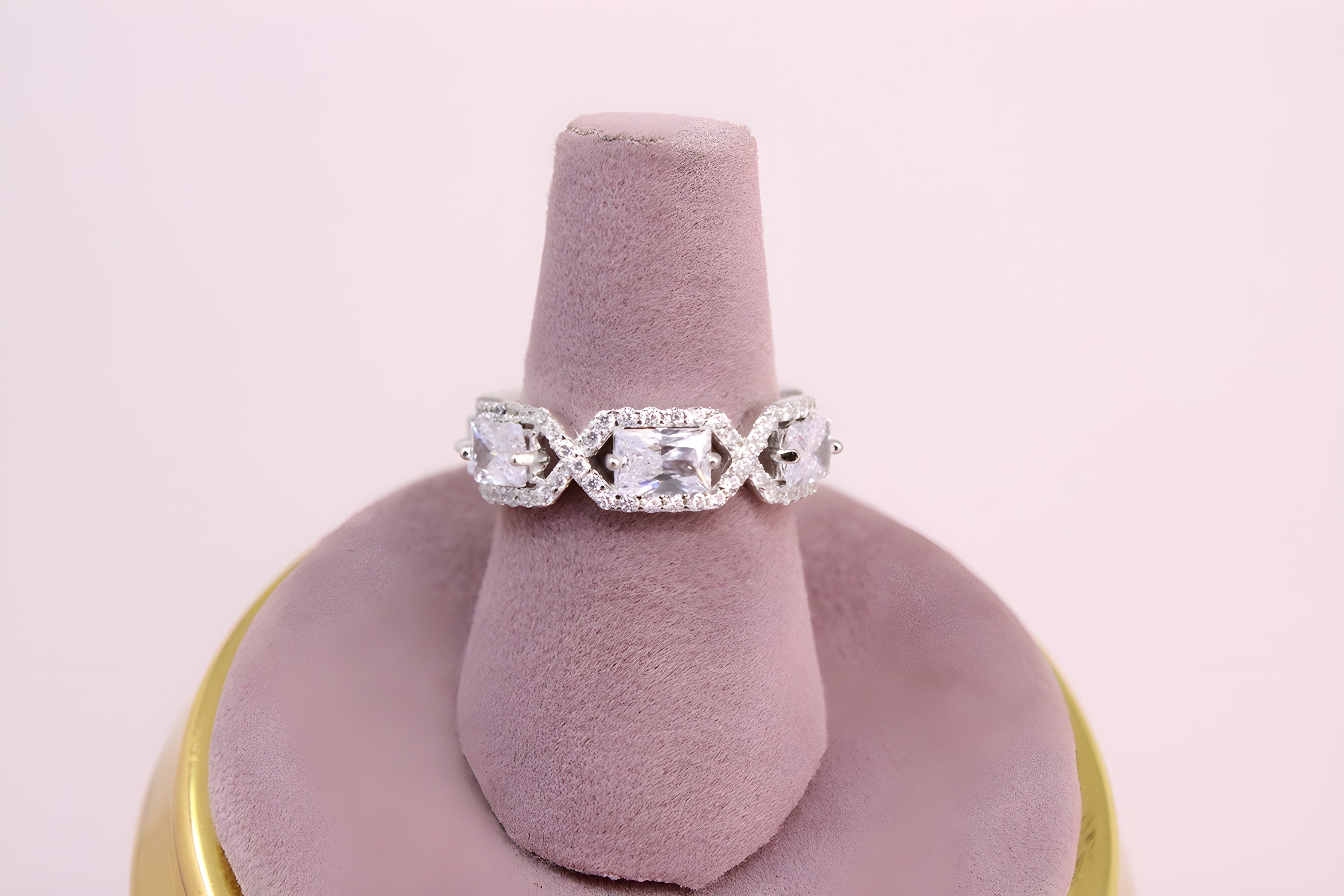 Sterling Silver Sparkle VeeLux Premium Crystal Ring