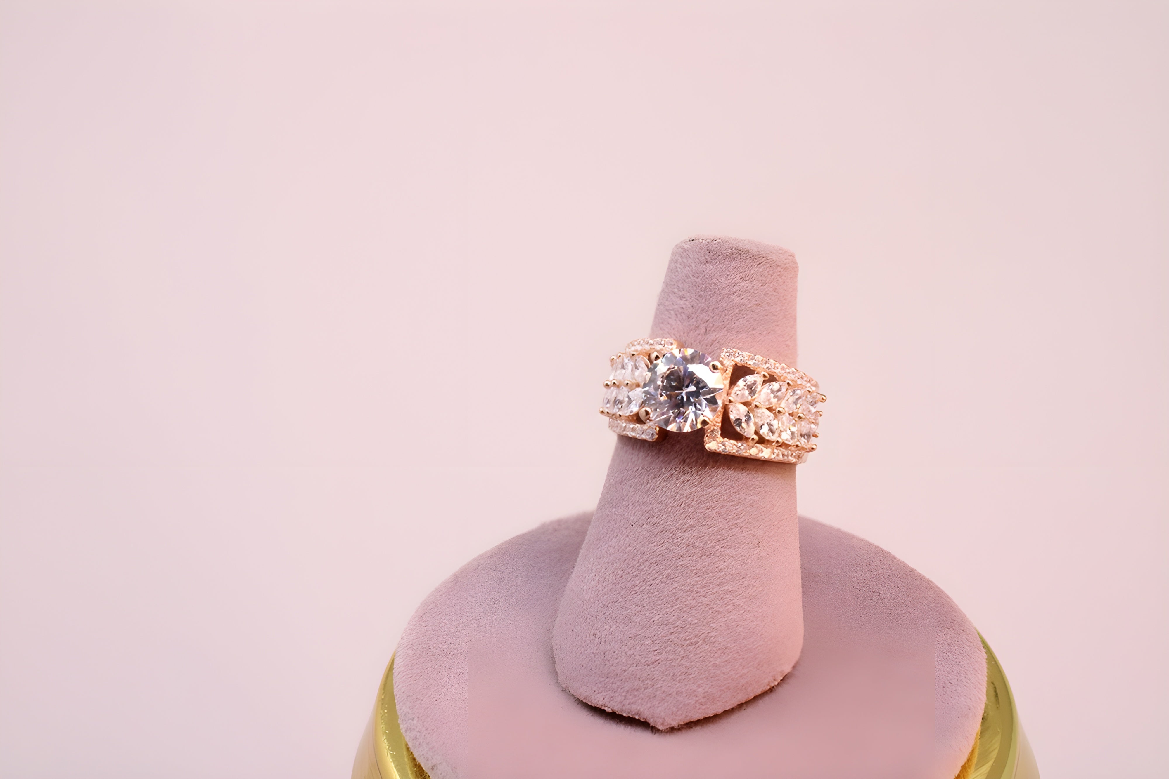 Golden Radiance VeeLux Premium Crystal Ring