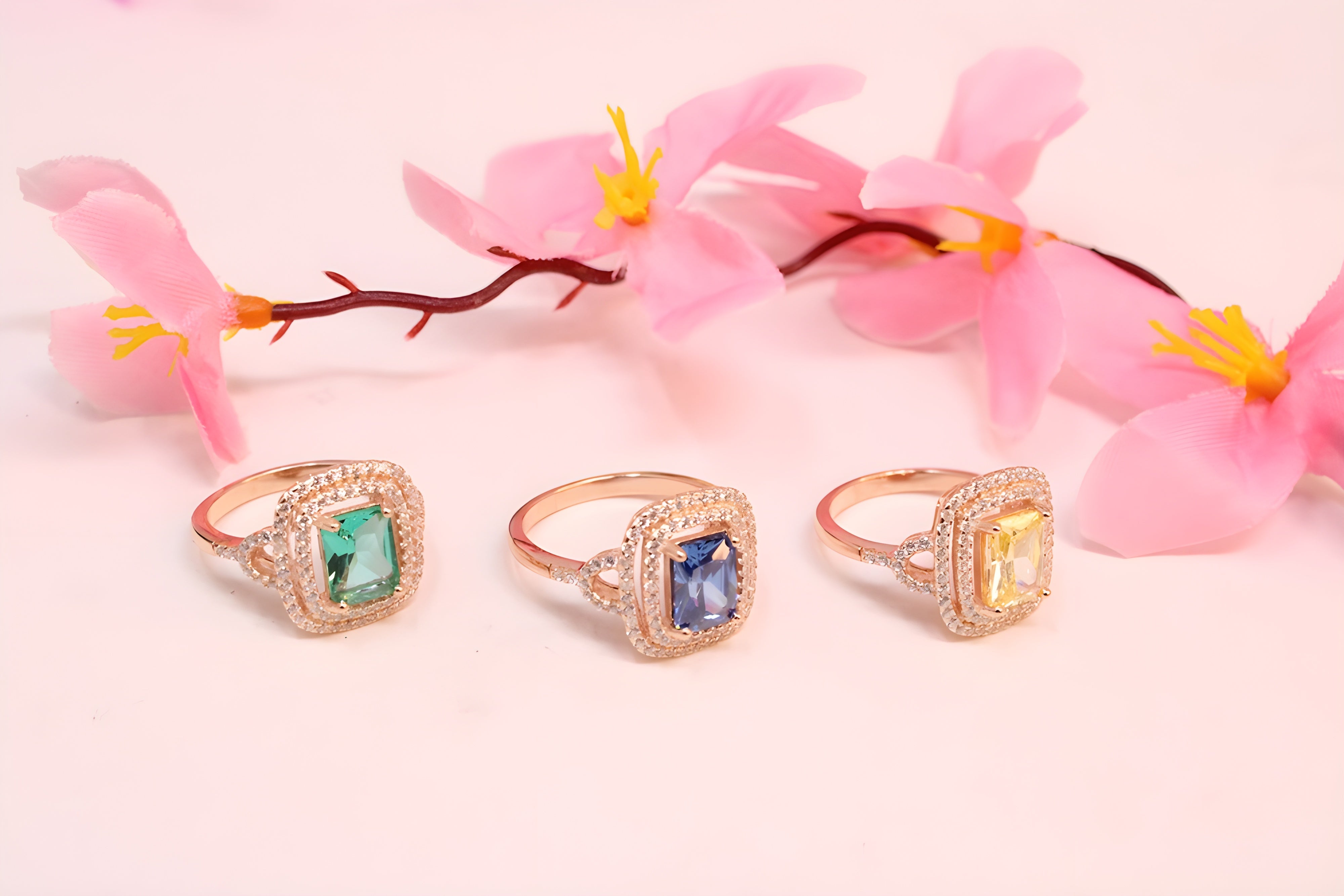 Aurum Verde VeeLux Premium Crystal Ring