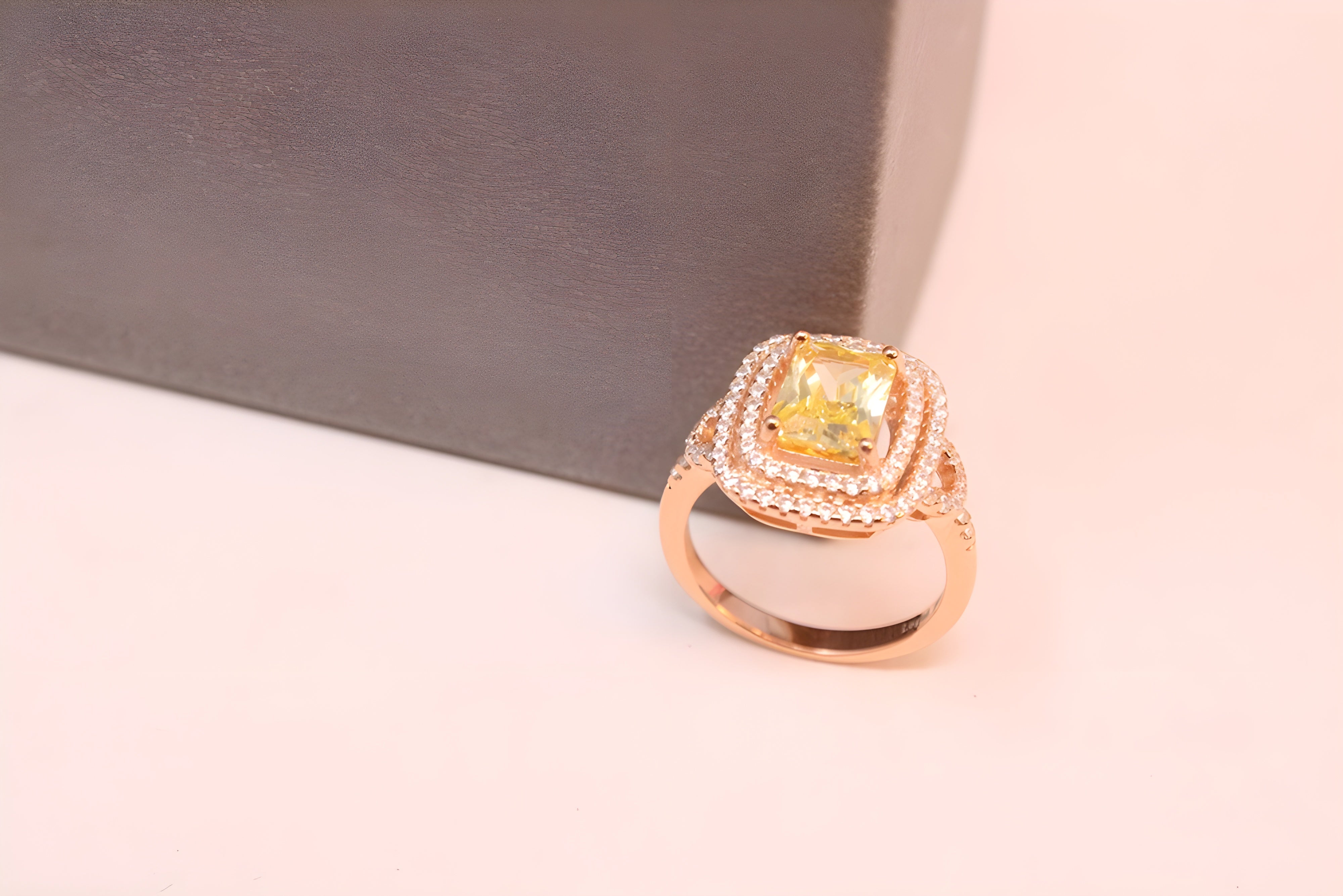 Aurum Verde VeeLux Premium Crystal Ring