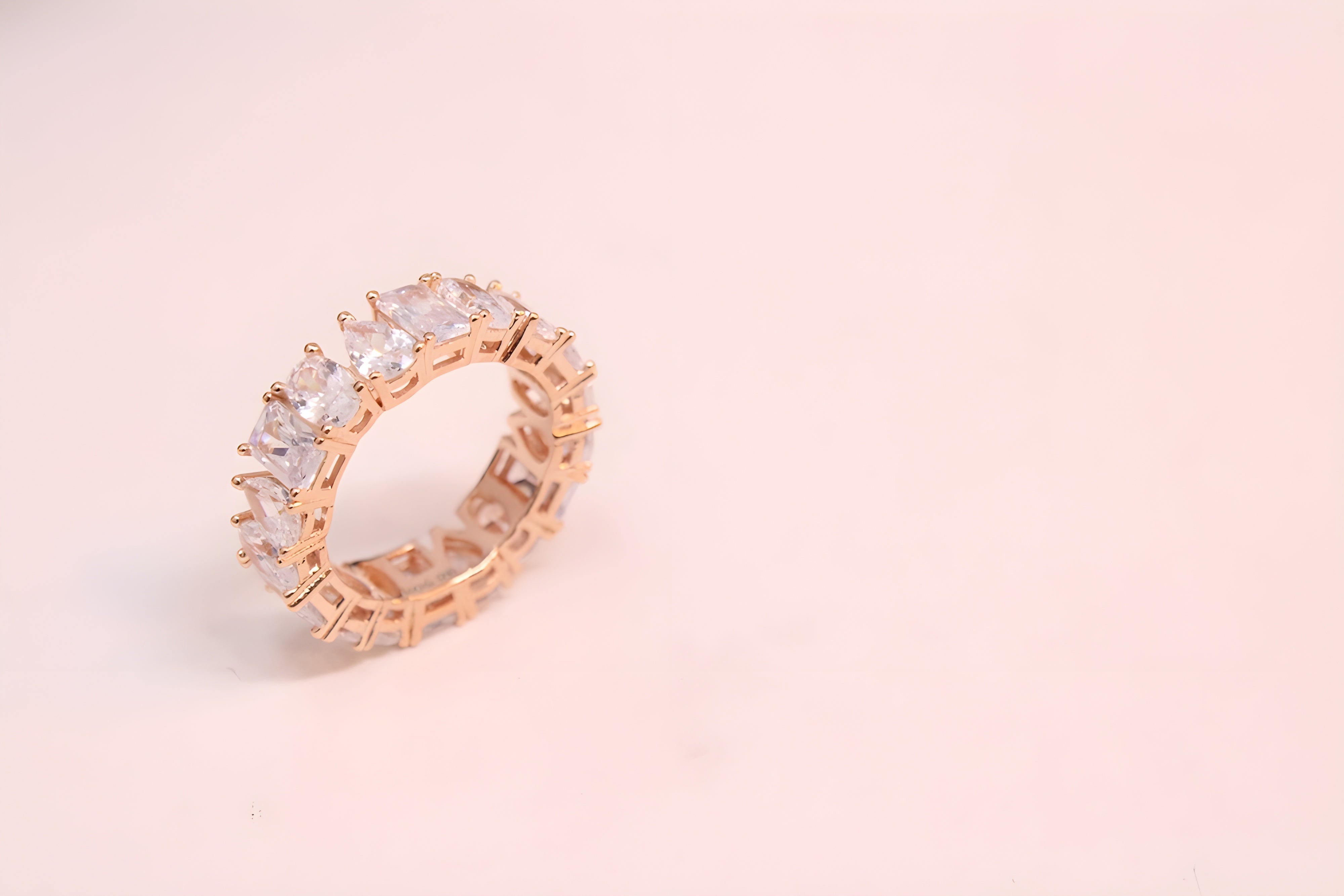 Golden Splendor VeeLux Premium Crystal Ring