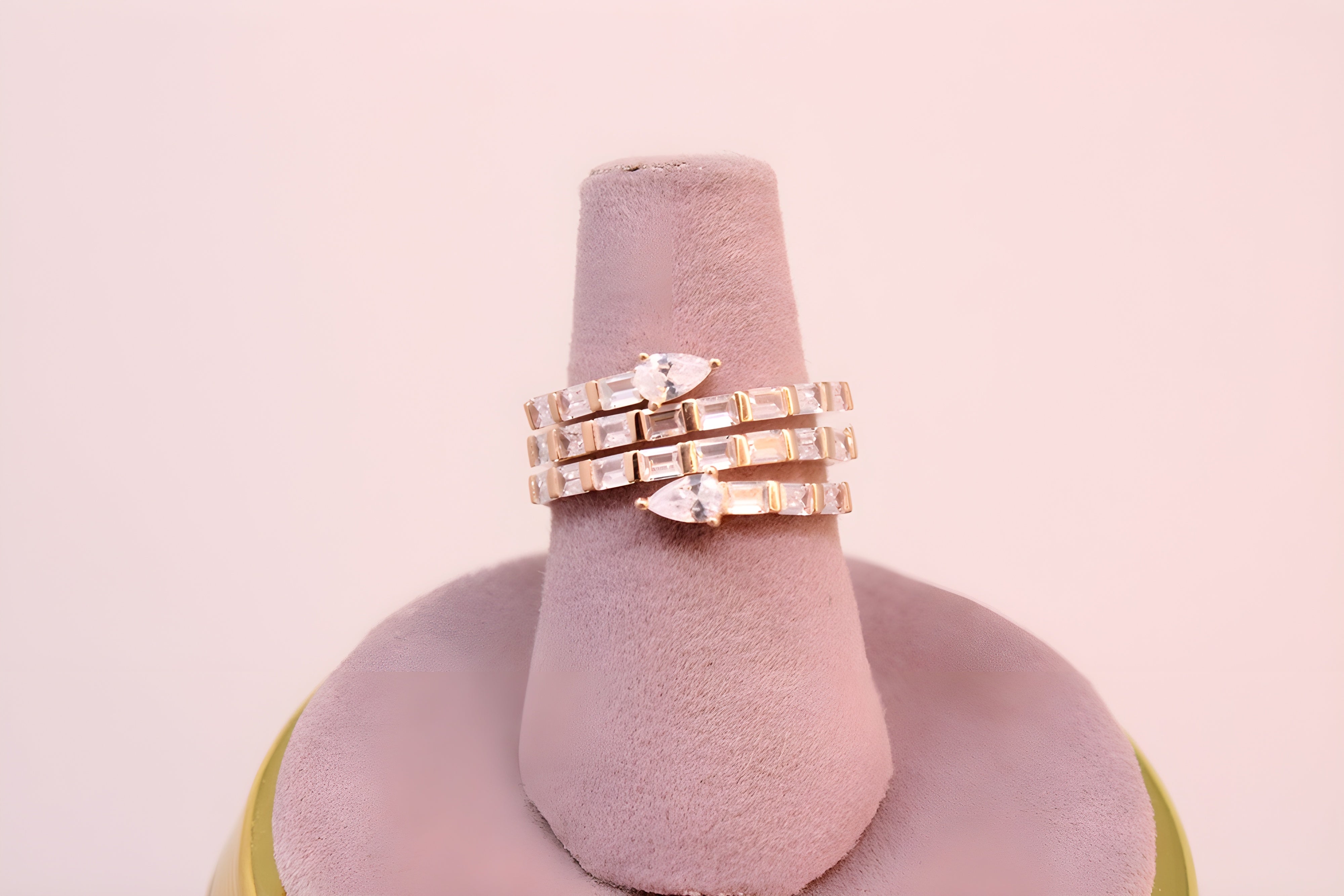 Gilded Splendor VeeLux Premium Crystal Ring