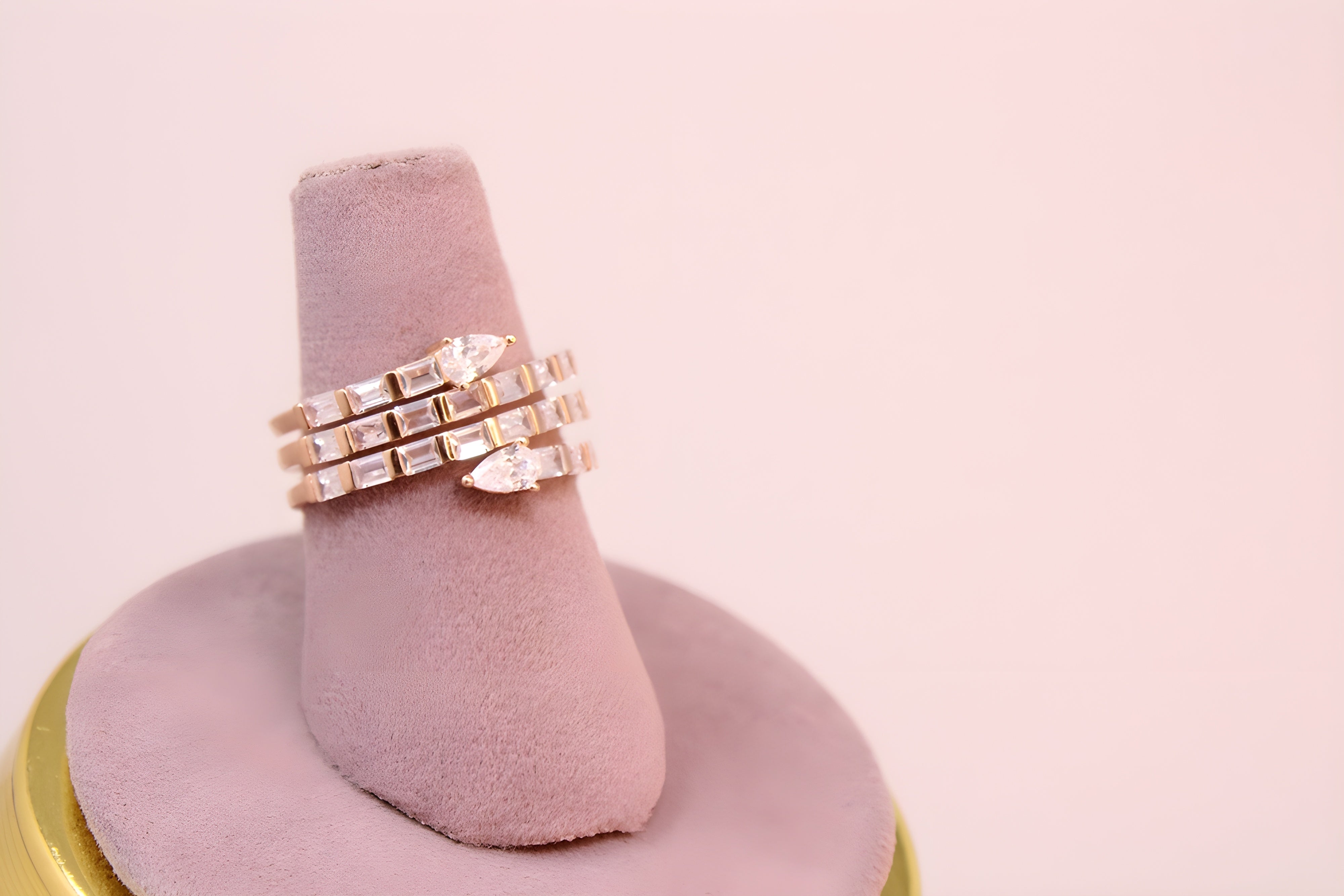 Gilded Splendor VeeLux Premium Crystal Ring