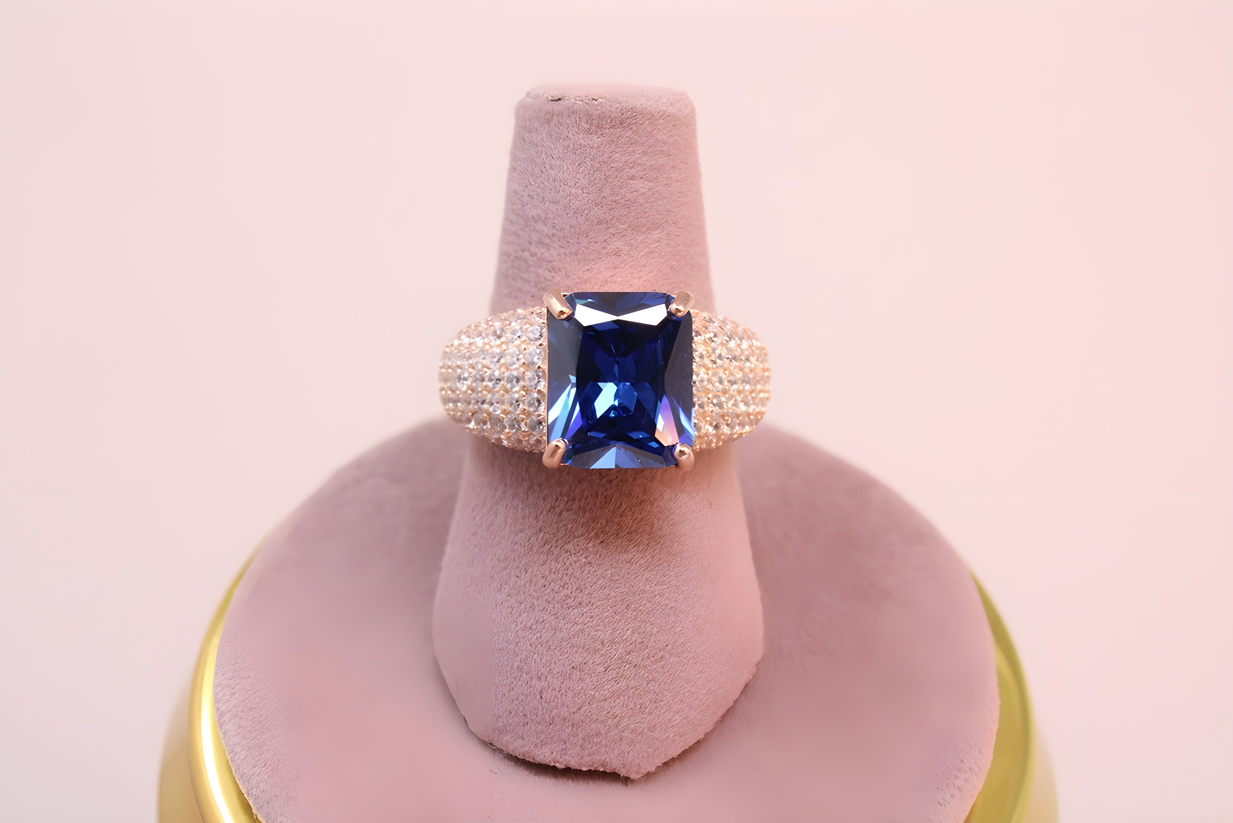 Radiant Aurum Prism VeeLux Premium Crystal Ring