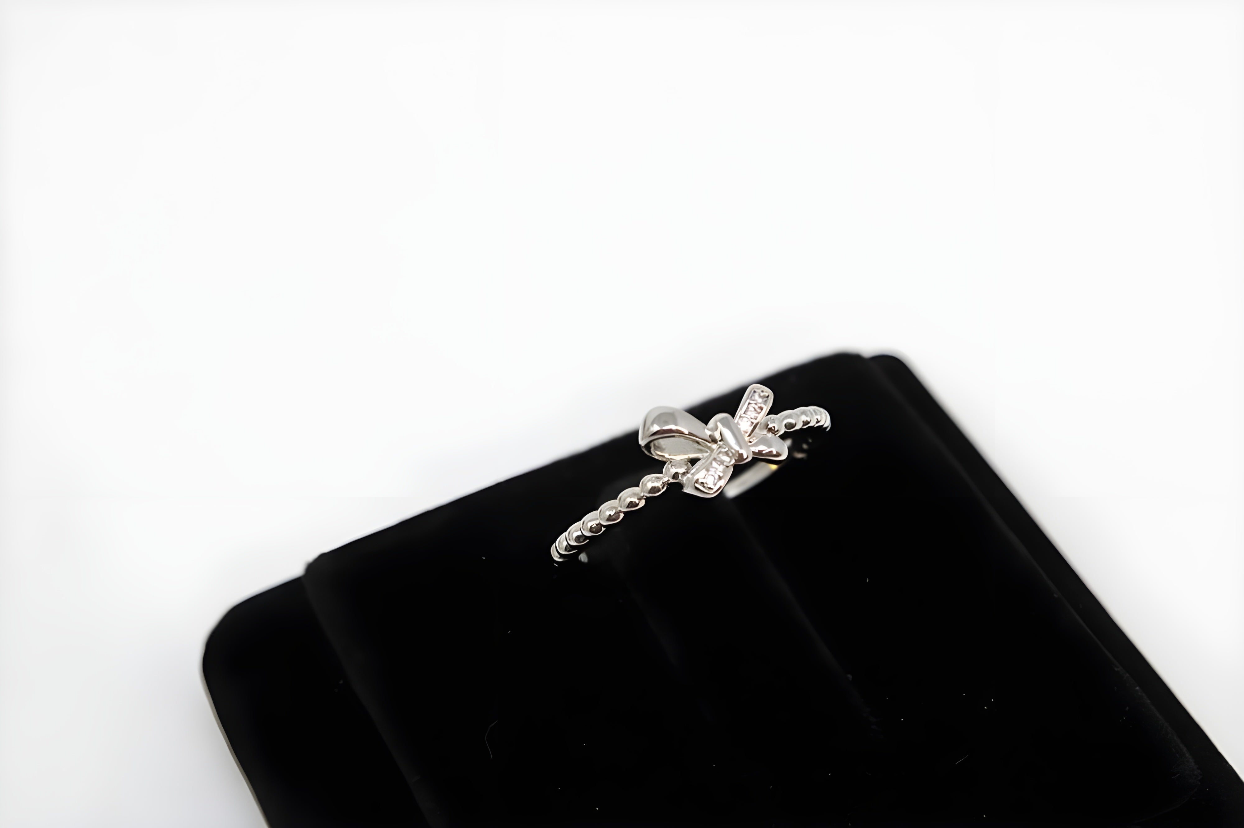 Infinity Knot Crystal Silver Ring