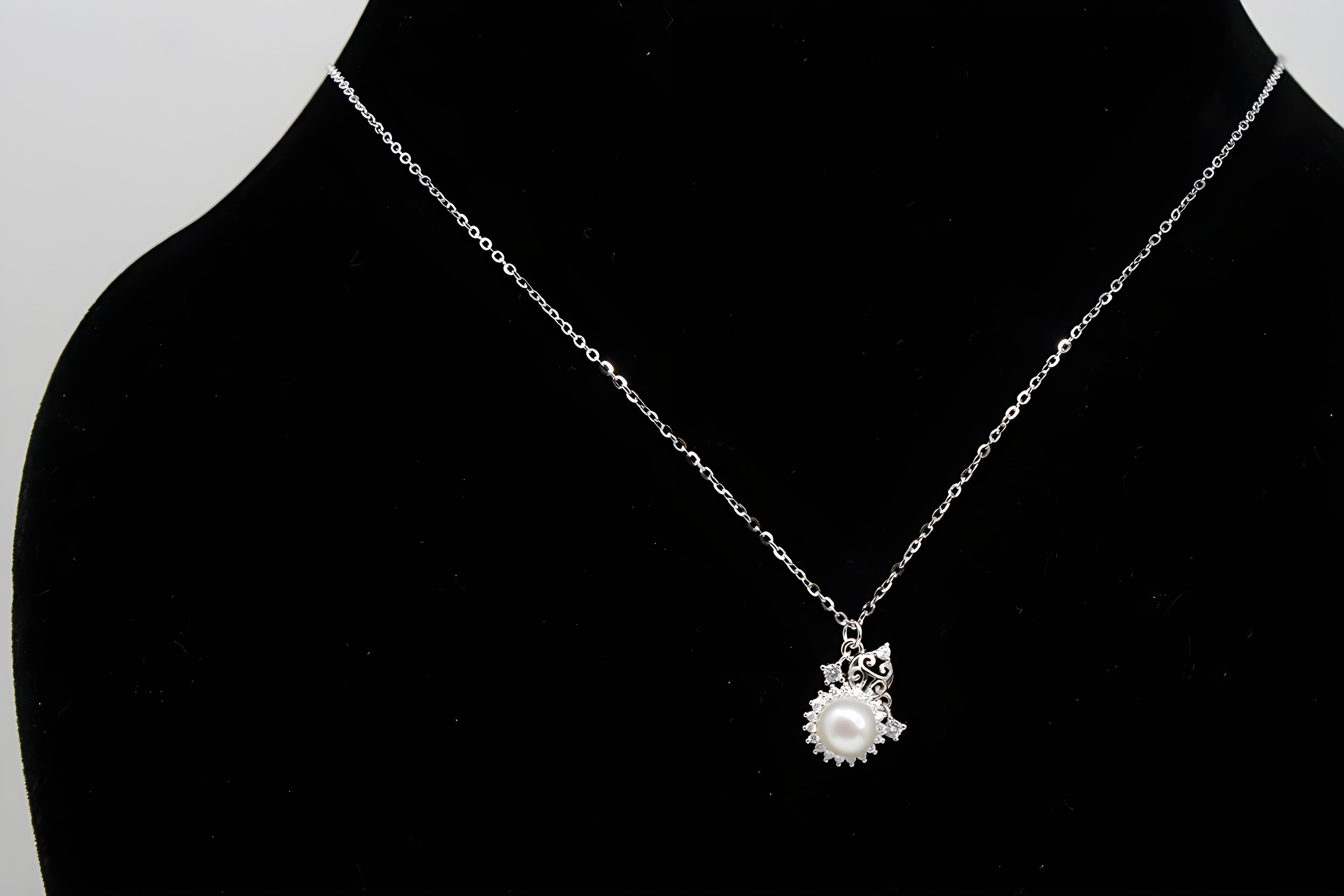 Pearl Adorned Circular Pendant with VeeLux Premium Crystal