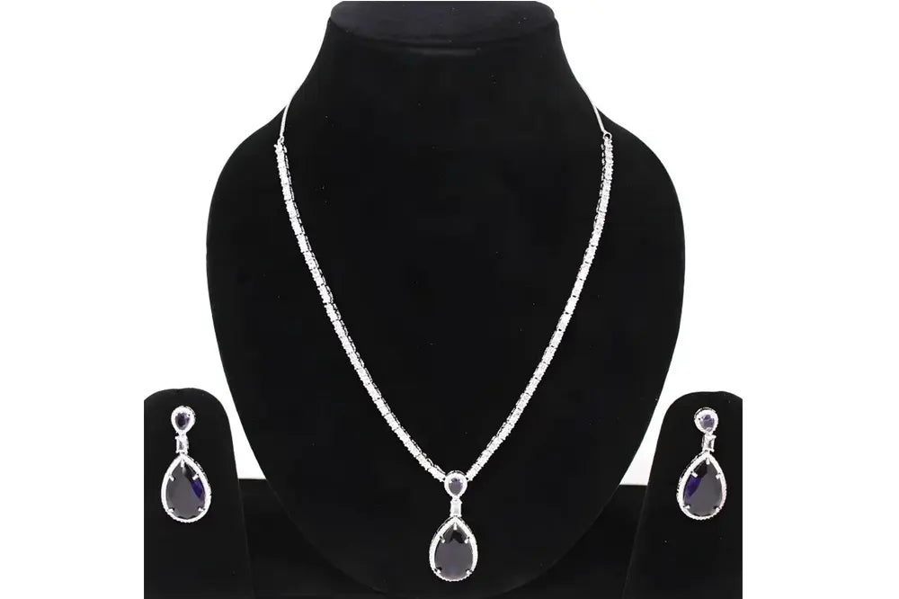 Aristocratic Gemstone Necklace