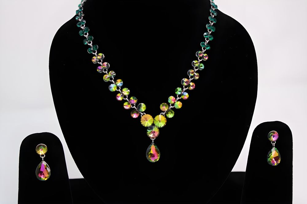 Radiant Harmony Necklace Set