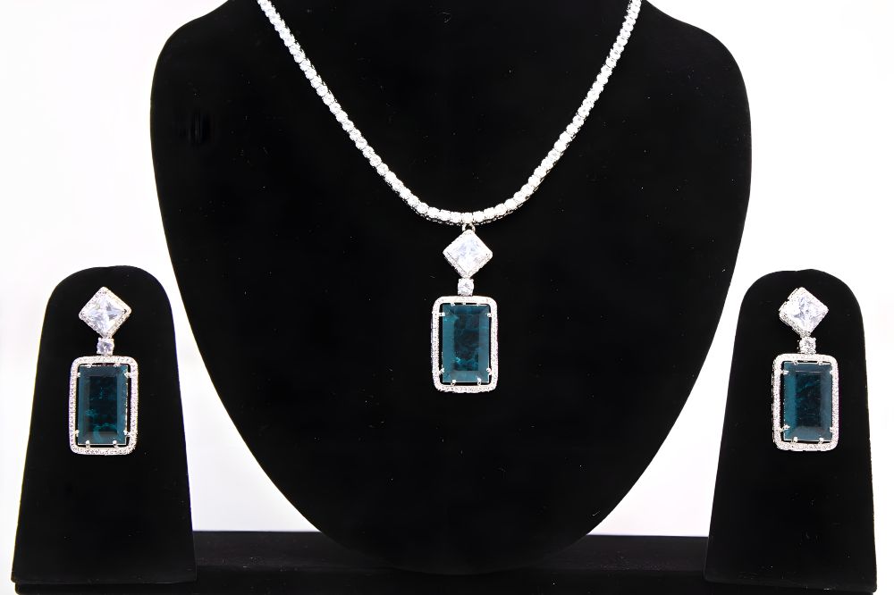 Enchanting Spectrum Necklace