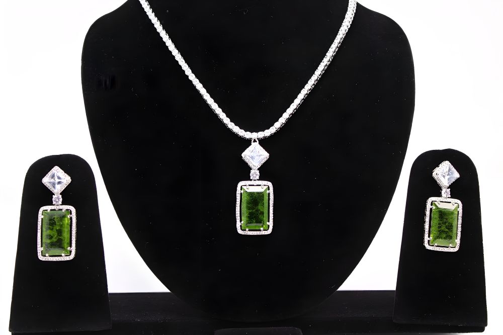 Enchanting Spectrum Necklace