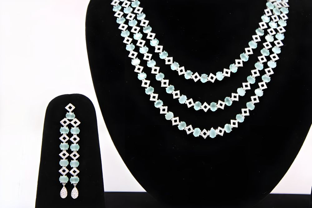 Exquisite Twilight Necklace