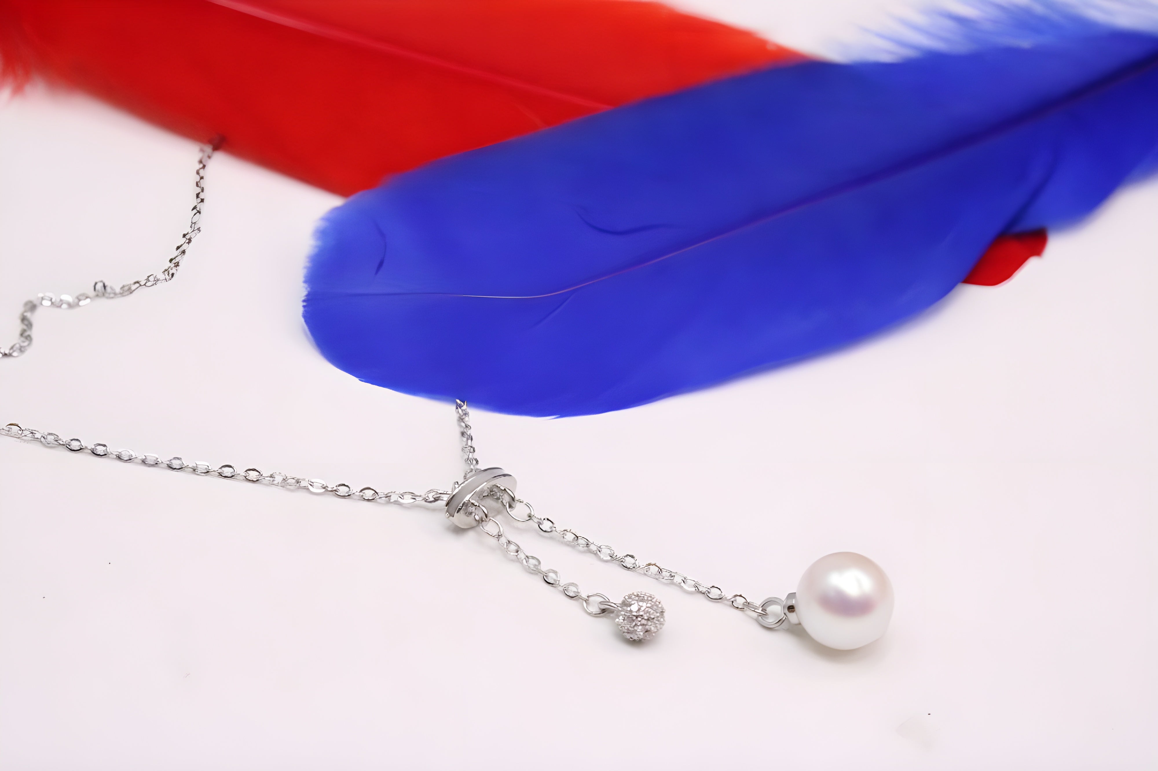 Lumina Pearl Pendant