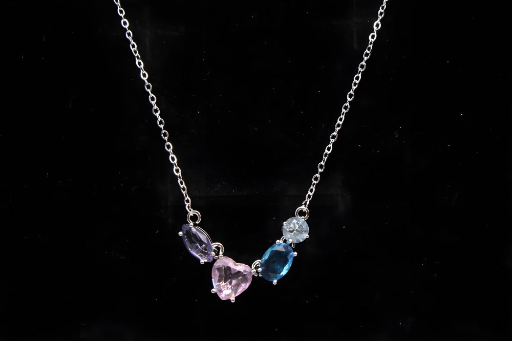 Quasar Quell Gemstone Pendant