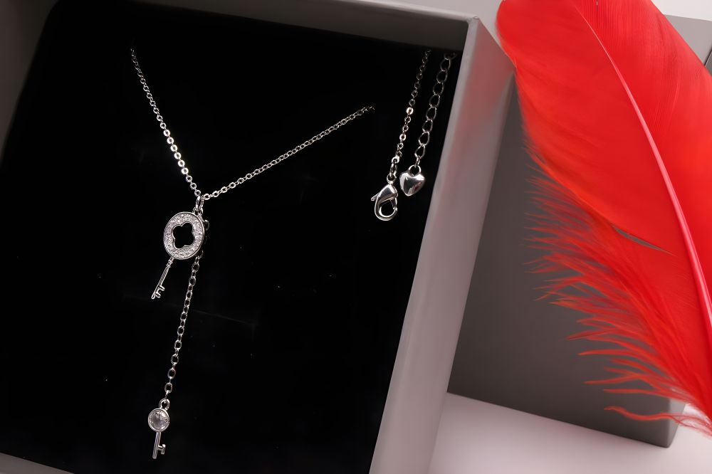 Zenith Zephyr Pendent