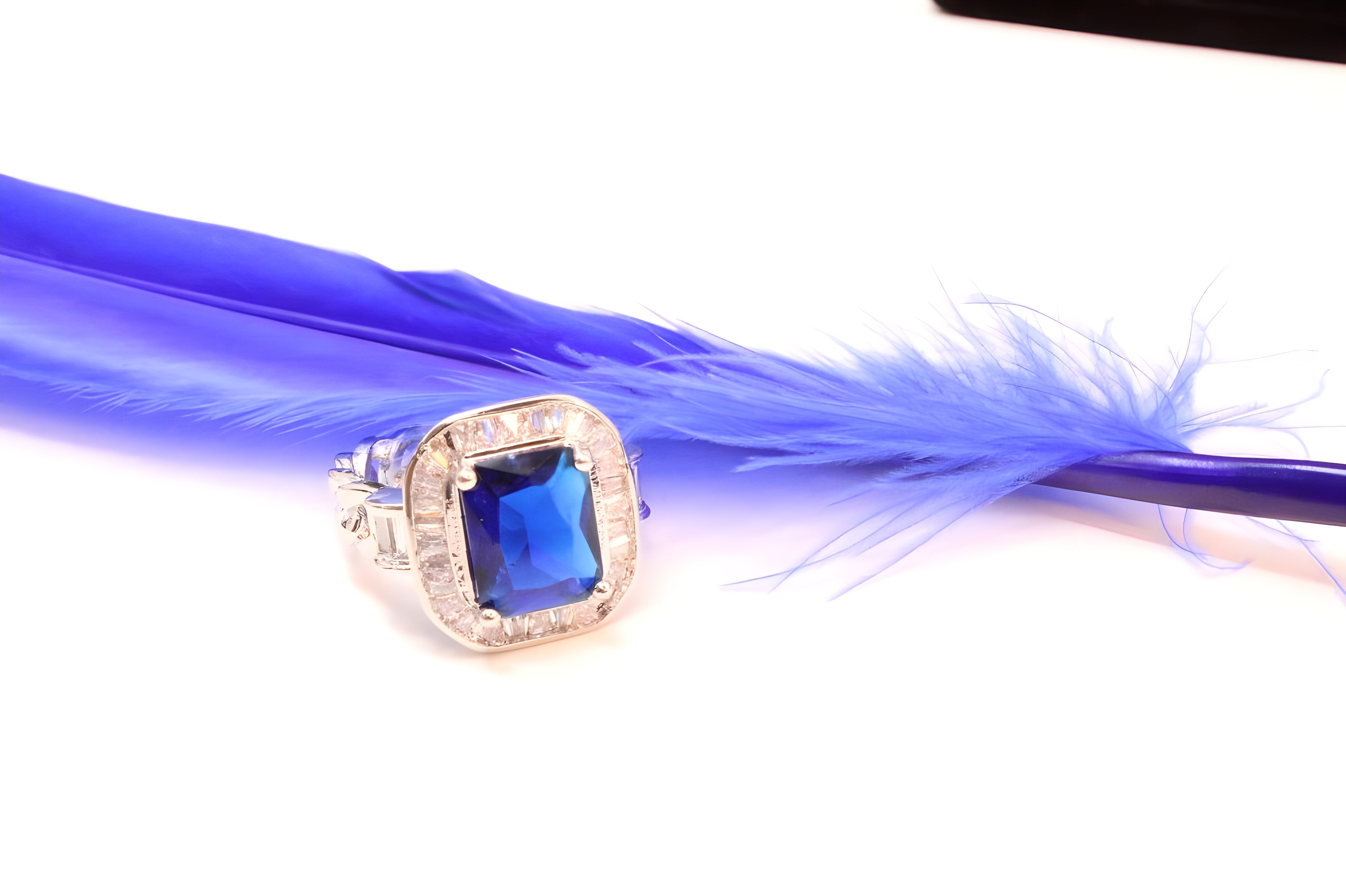 Artisan Aura Sculpture Ring