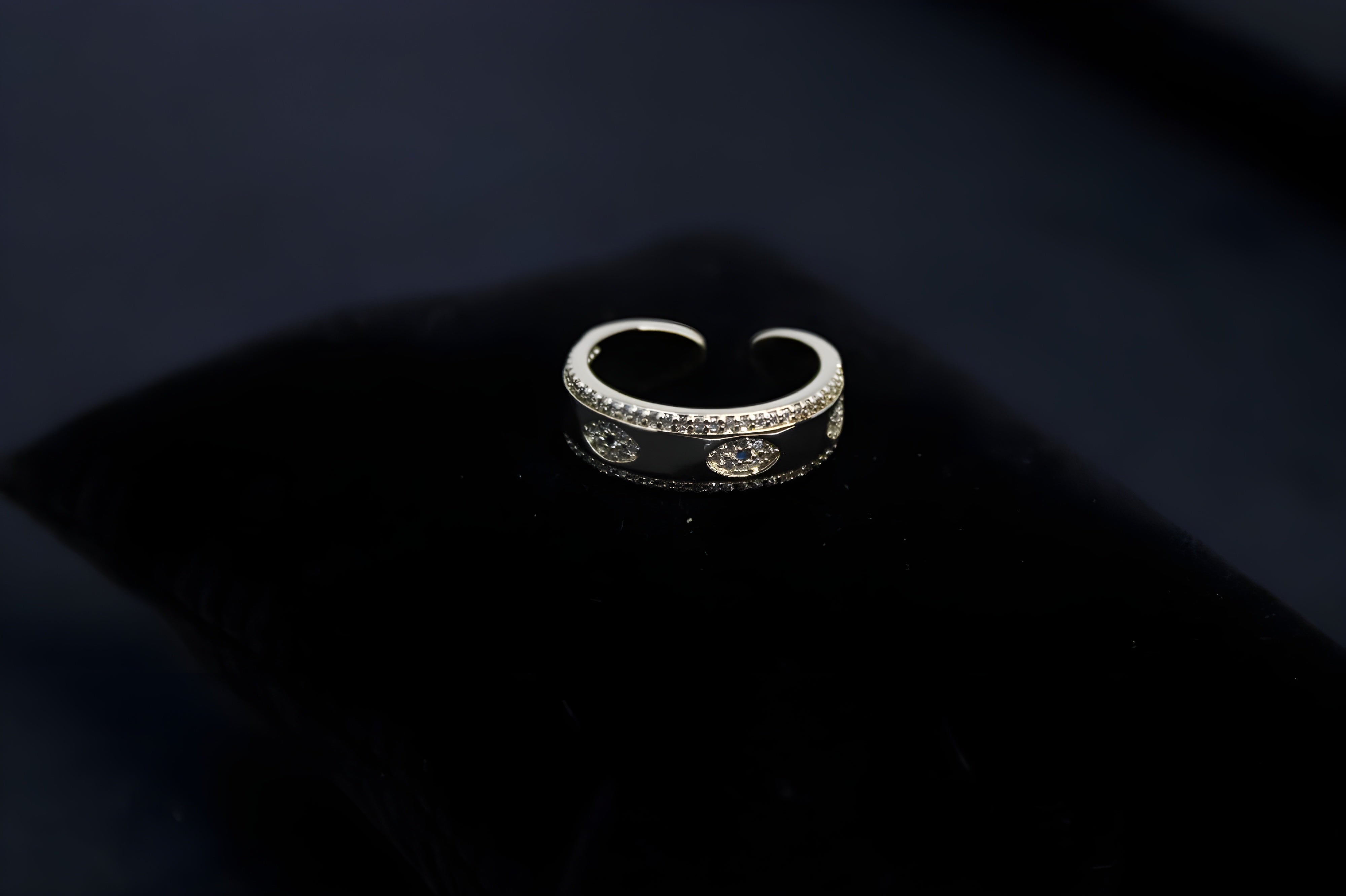 Artificial Silver Brilliance Ring