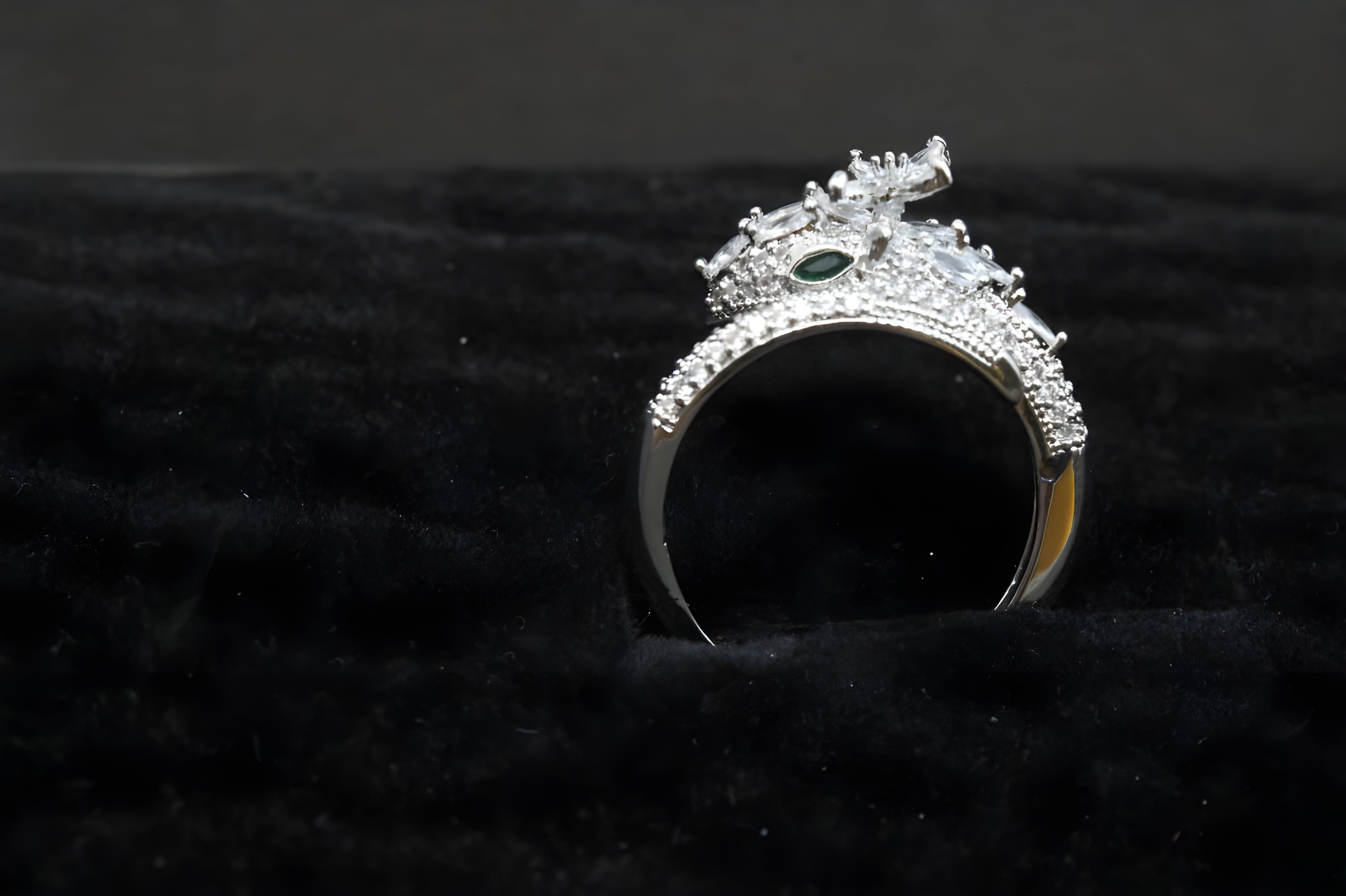 Whispering Dragon Head Ring