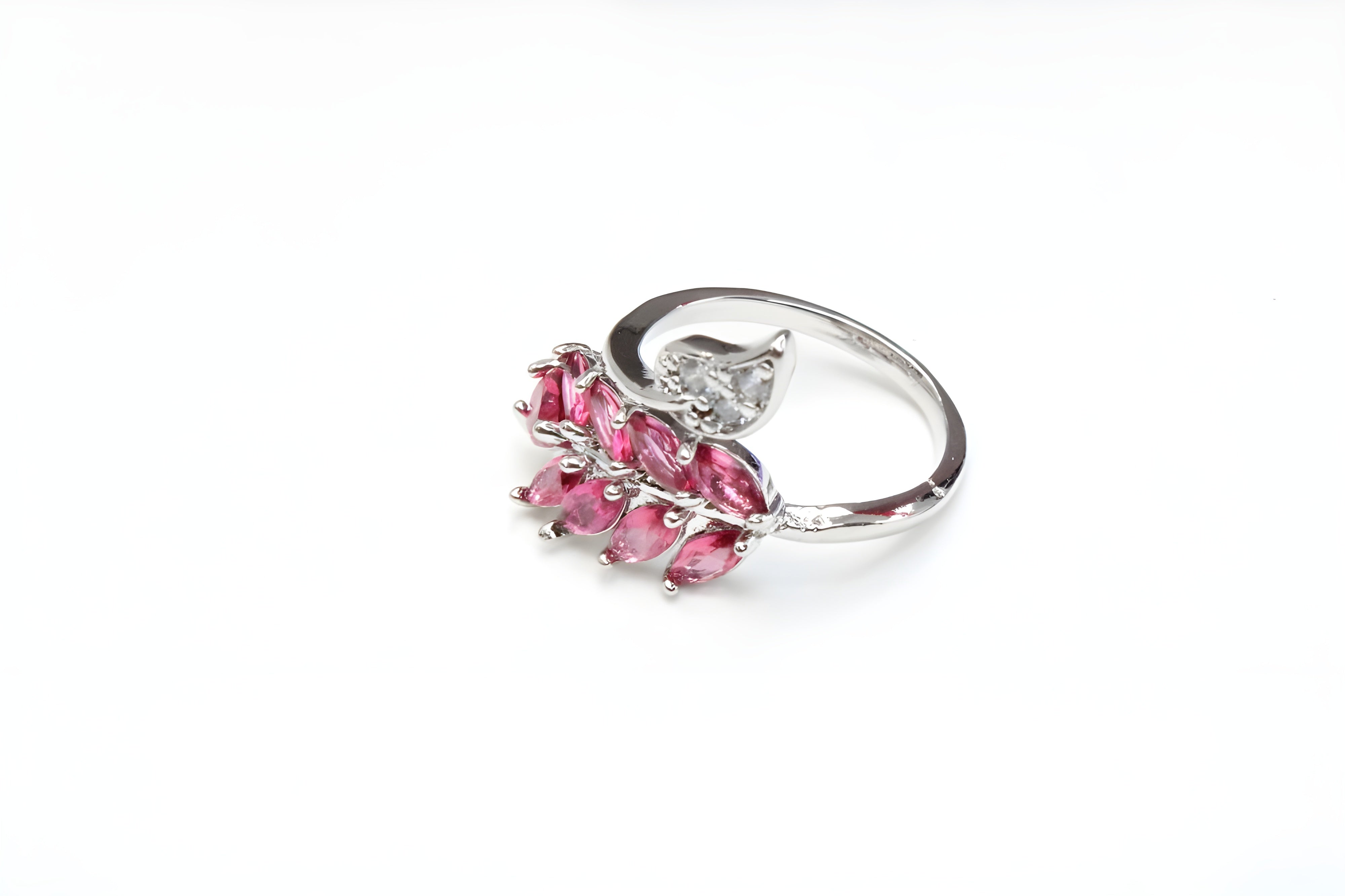 Crimson Leaf Artificial Diamond Ring