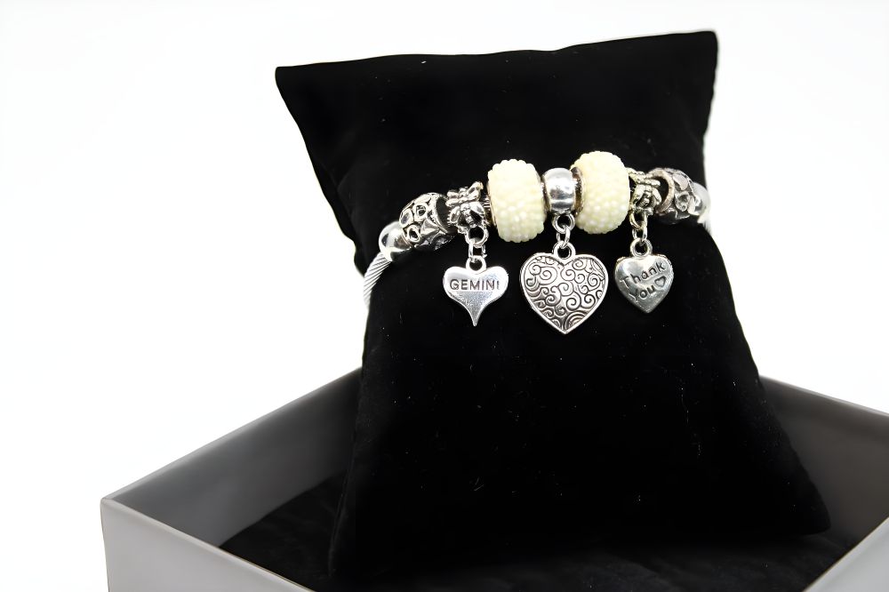 Heart Shaped Ethereal Bracelet