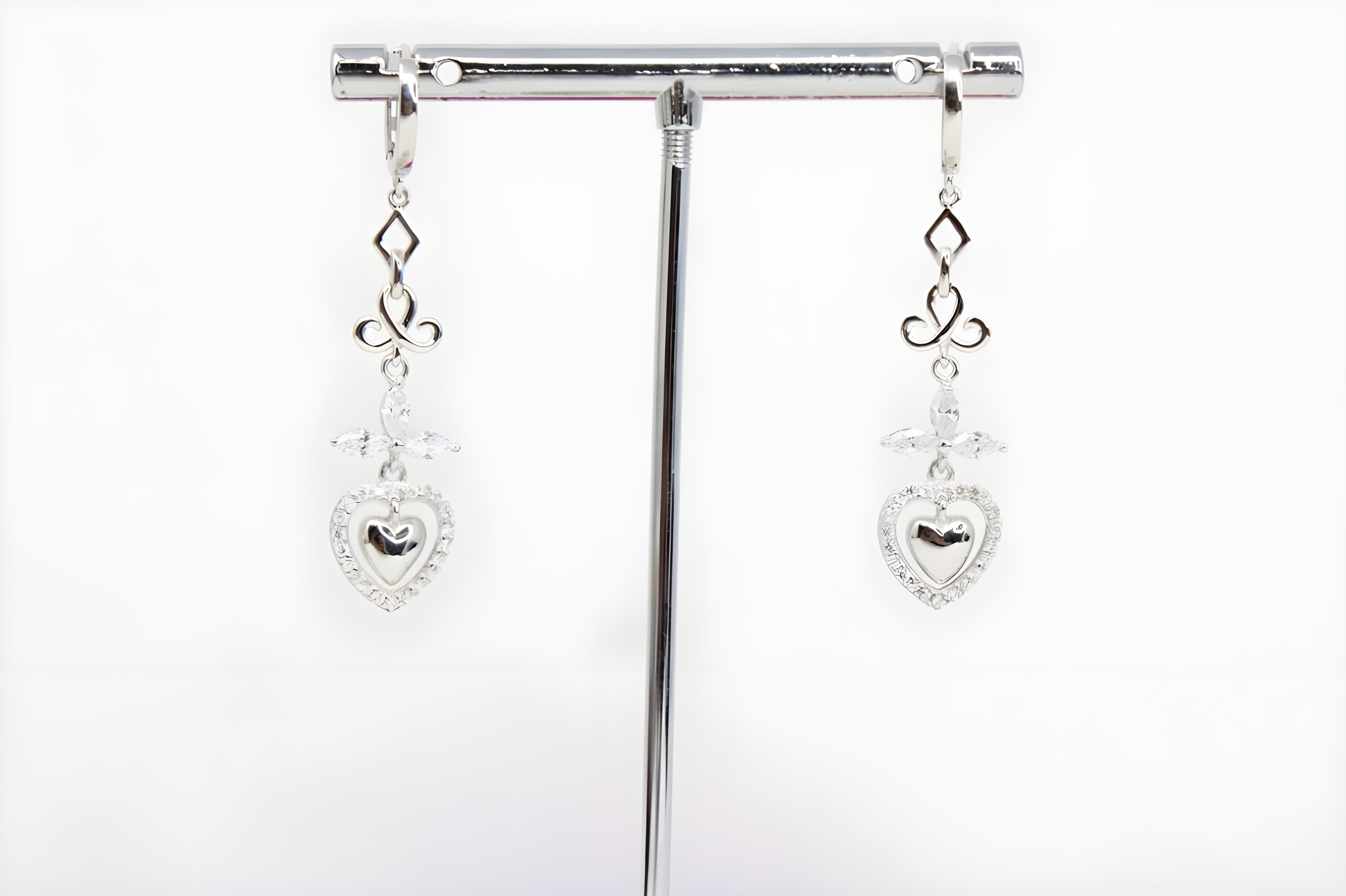 Radiant Aura Silver Elegance Earrings