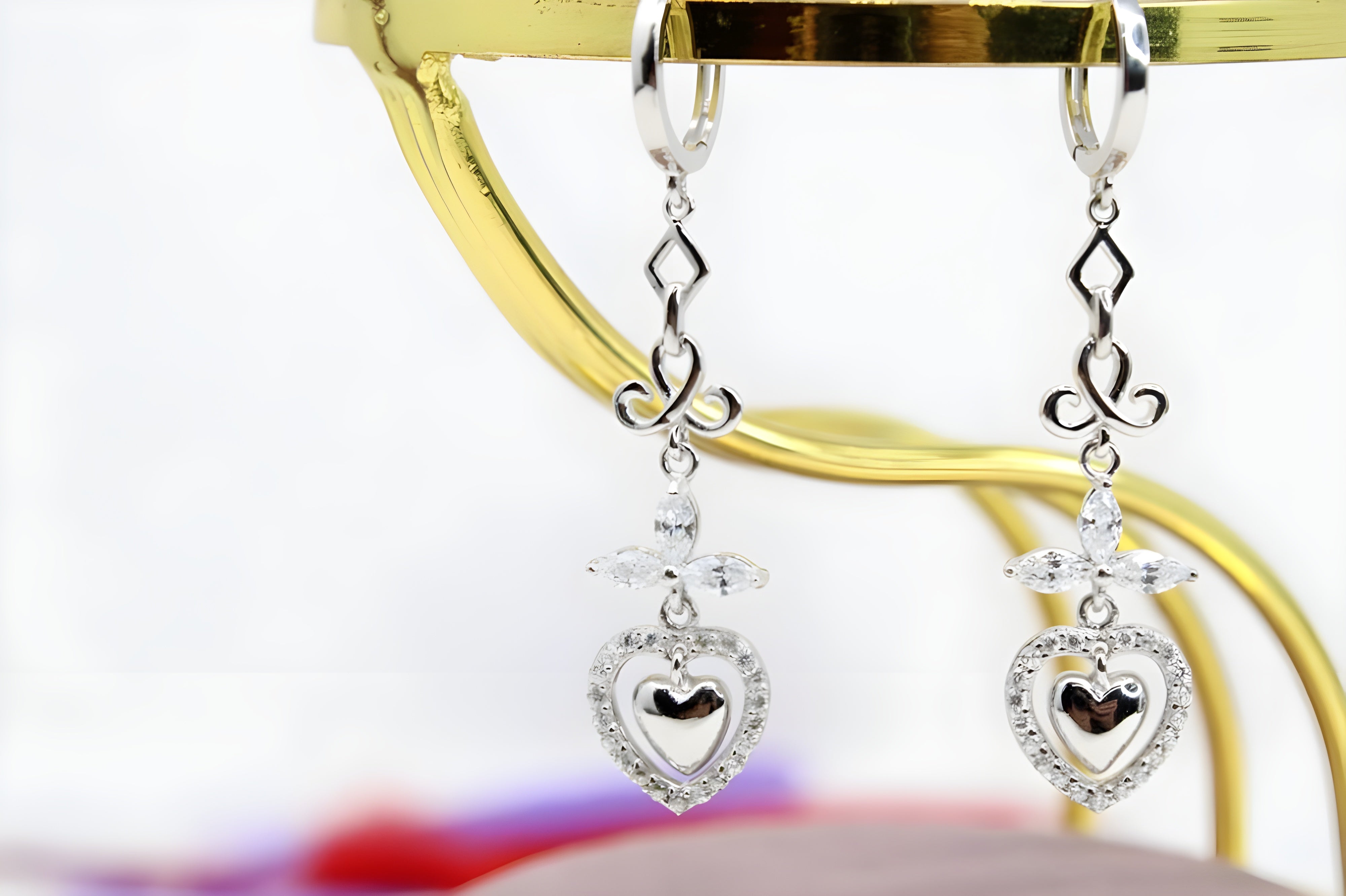 Radiant Aura Silver Elegance Earrings