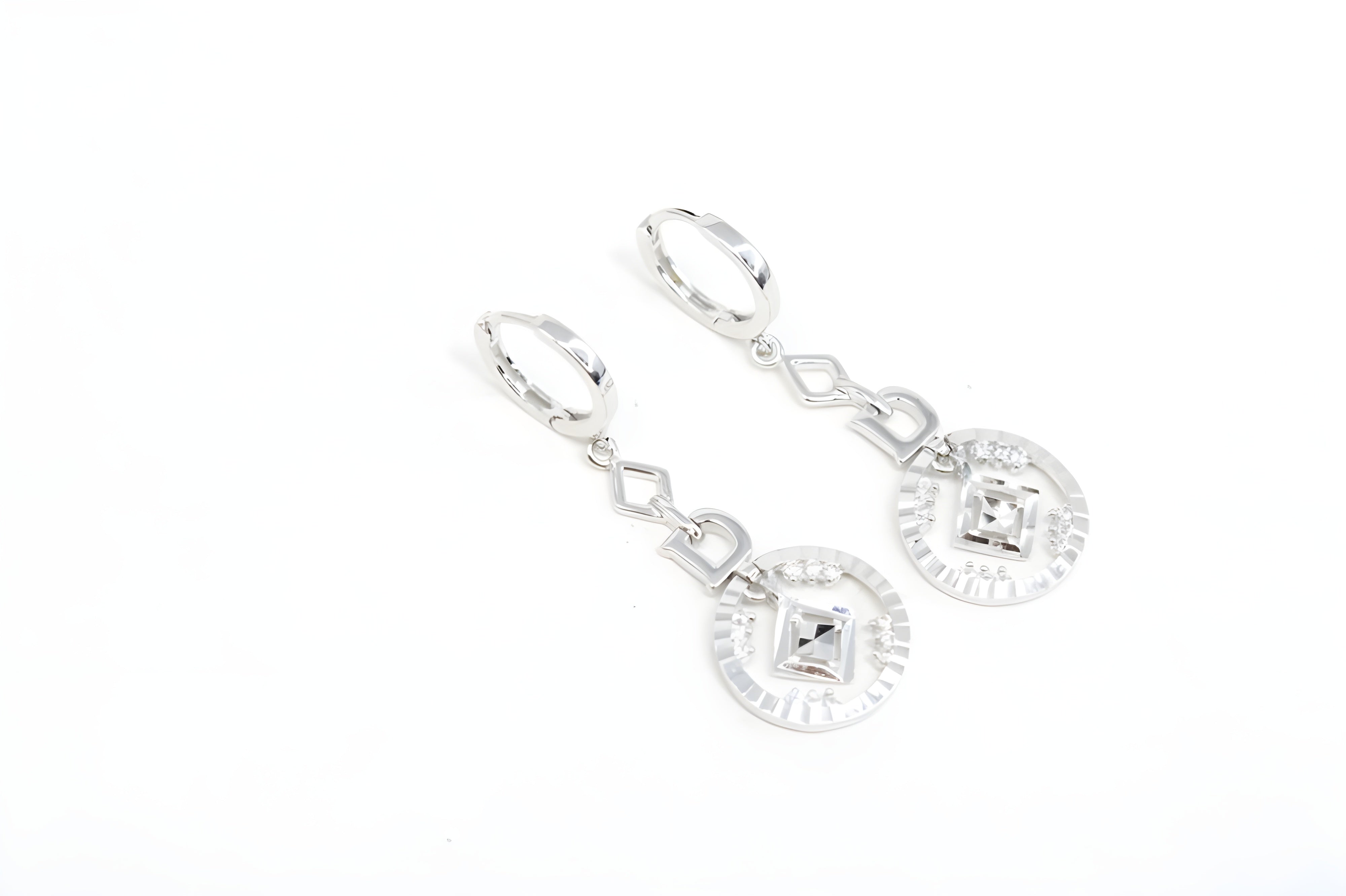 Eternal Radiance Silver Gleam Earrings