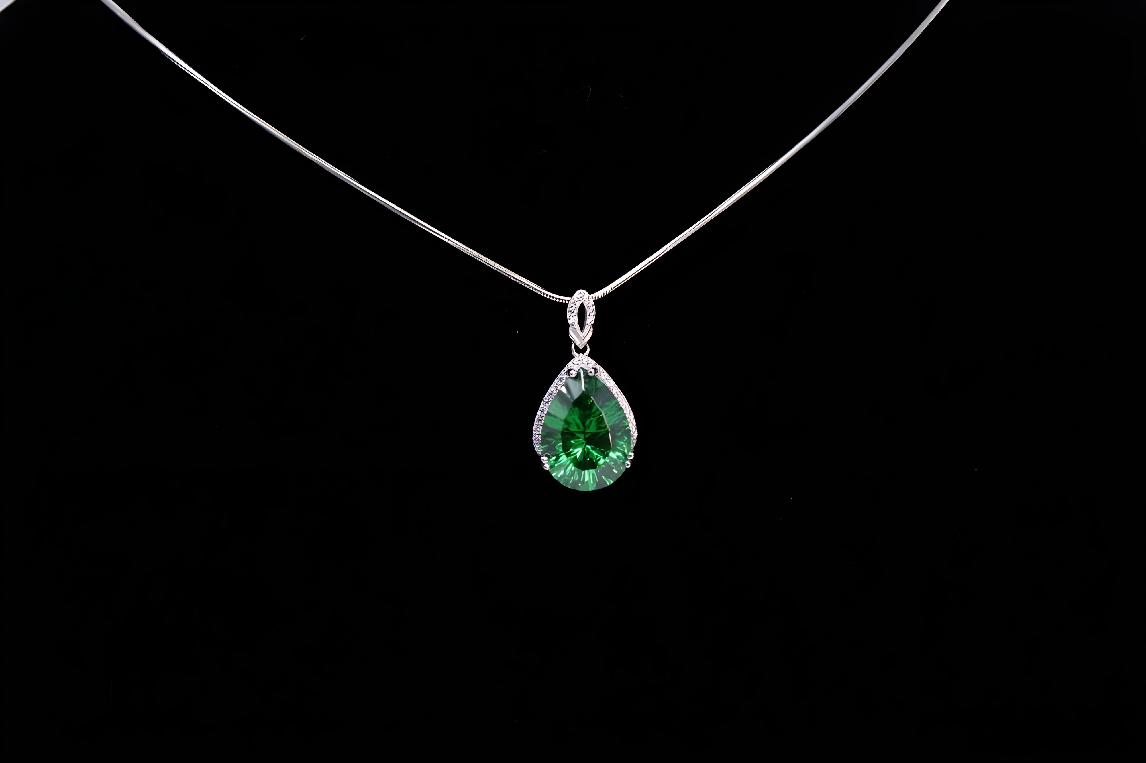 Emerald Allure Teardrop Pendant with VeeLux Crystal Accents