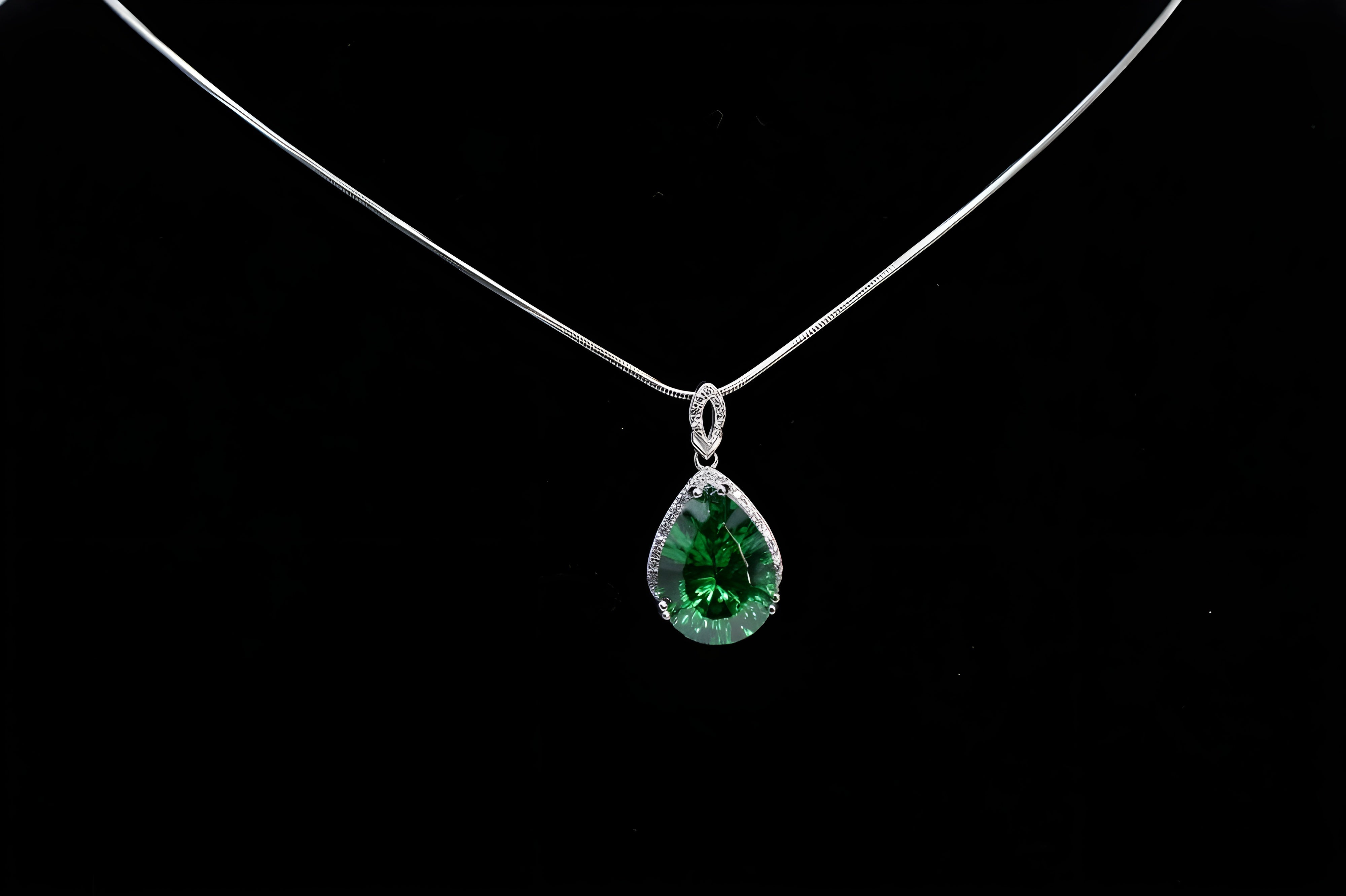 Emerald Allure Teardrop Pendant with VeeLux Crystal Accents