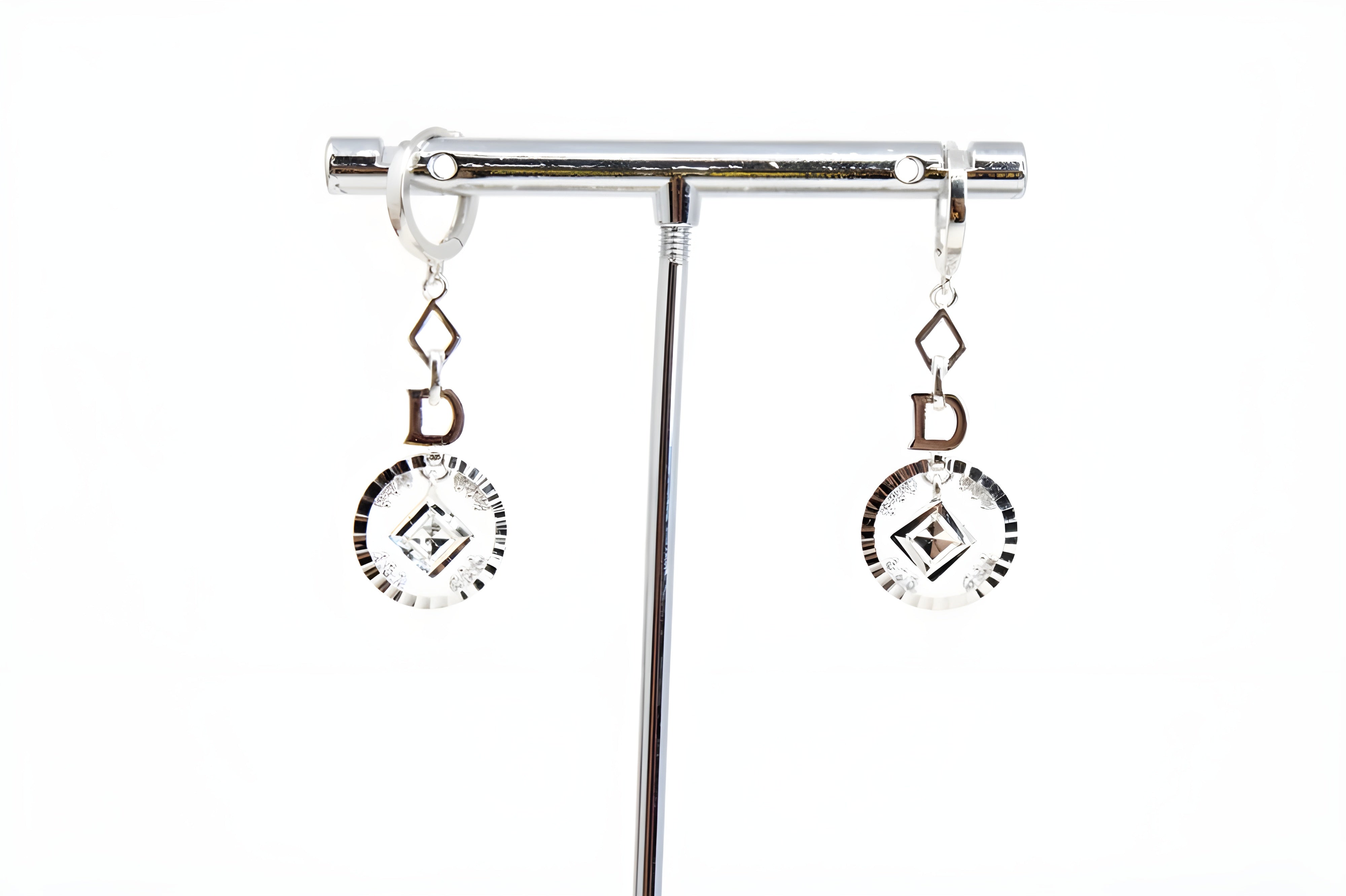 Eternal Radiance Silver Gleam Earrings