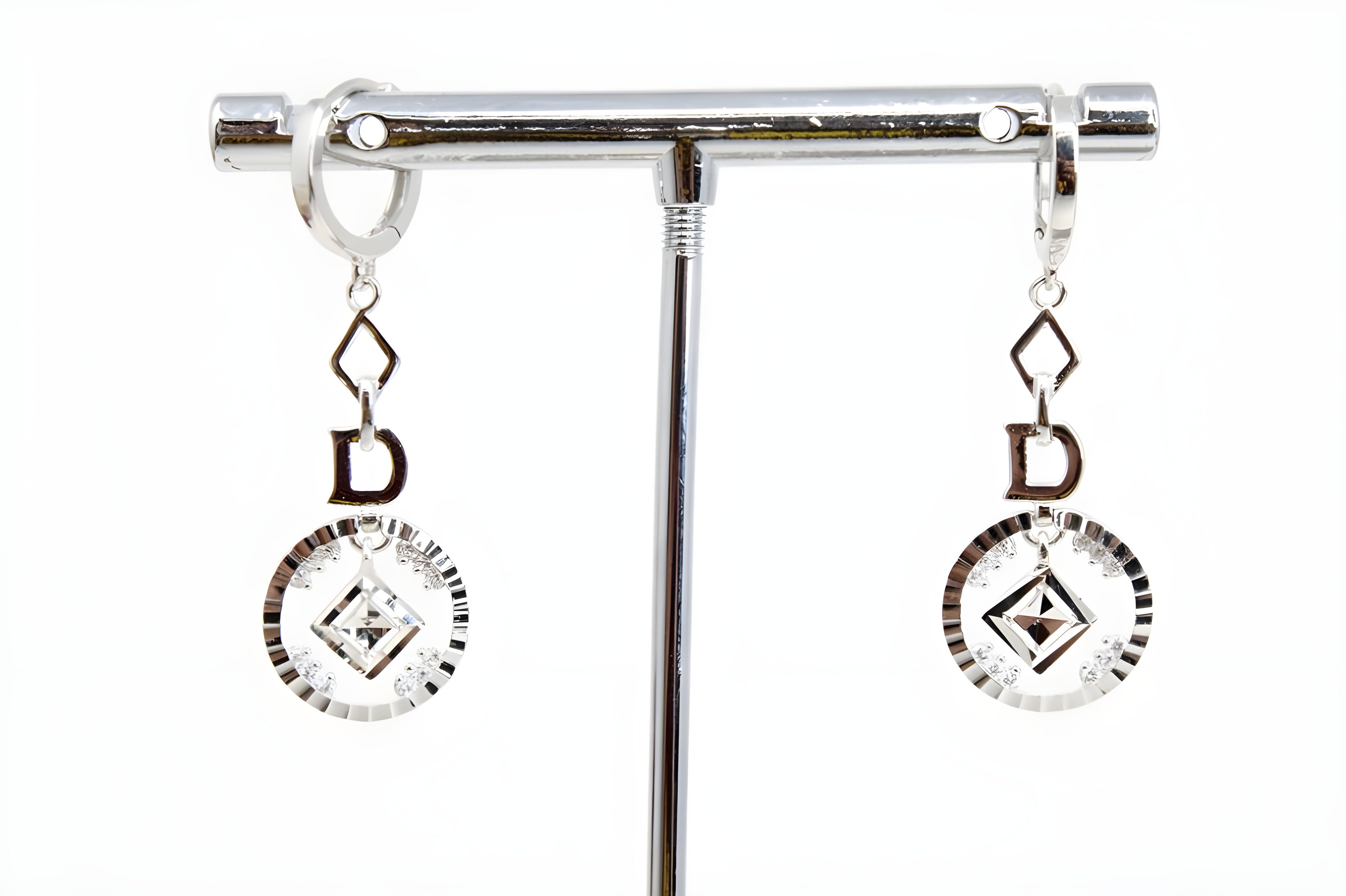 Eternal Radiance Silver Gleam Earrings