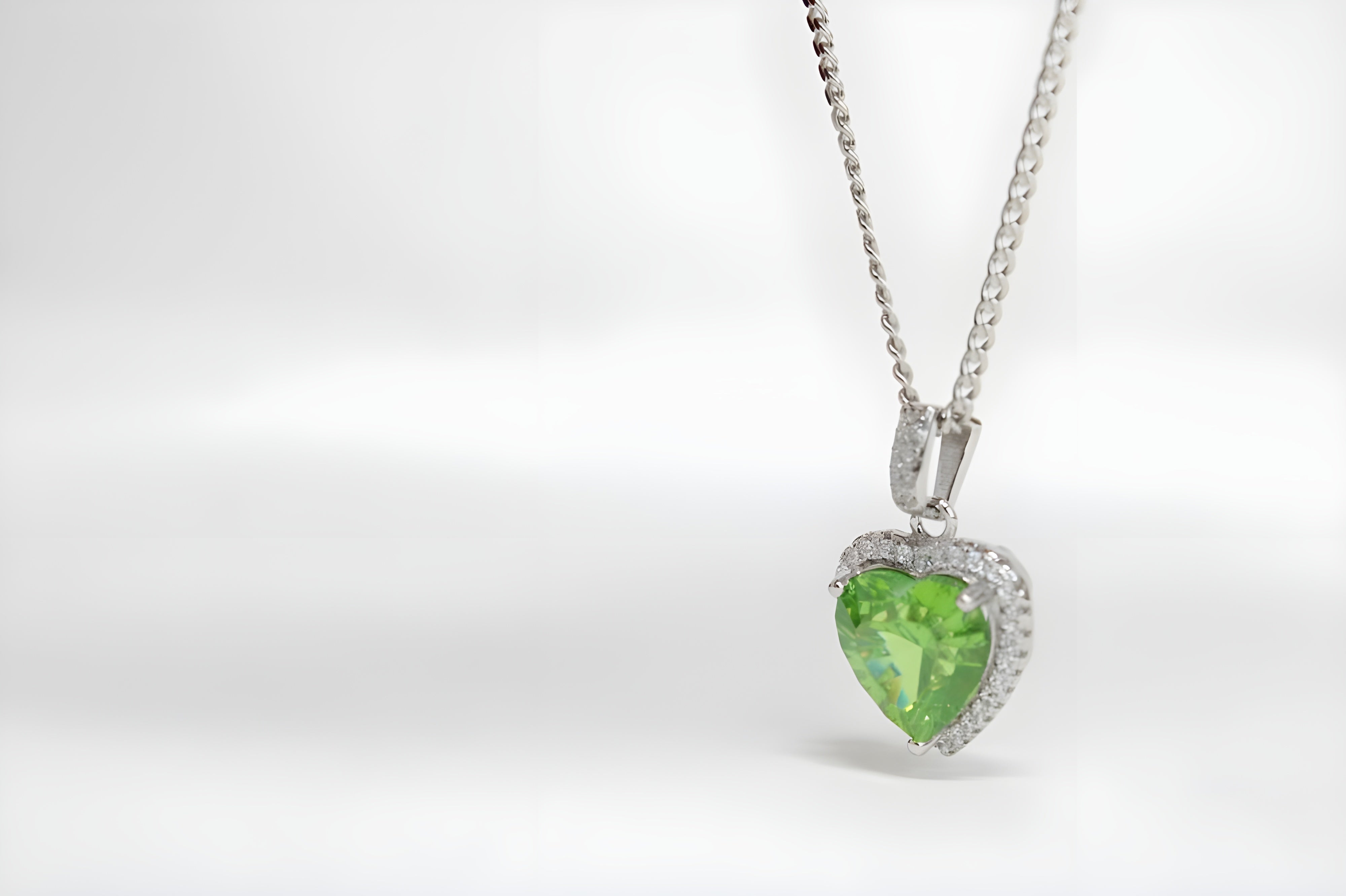 VeeLux Enchanted Green Heart Crystal Necklace