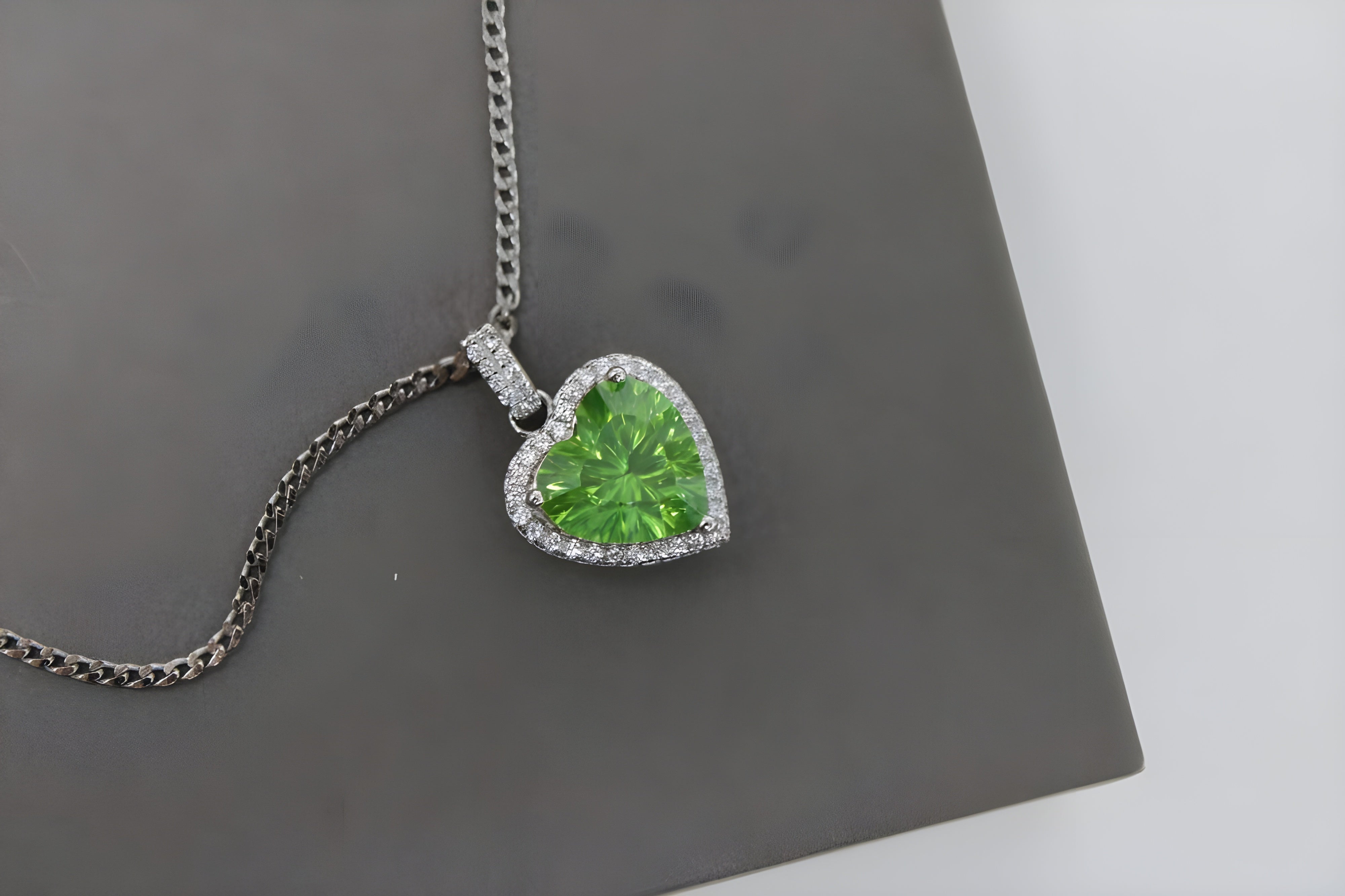 VeeLux Enchanted Green Heart Crystal Necklace