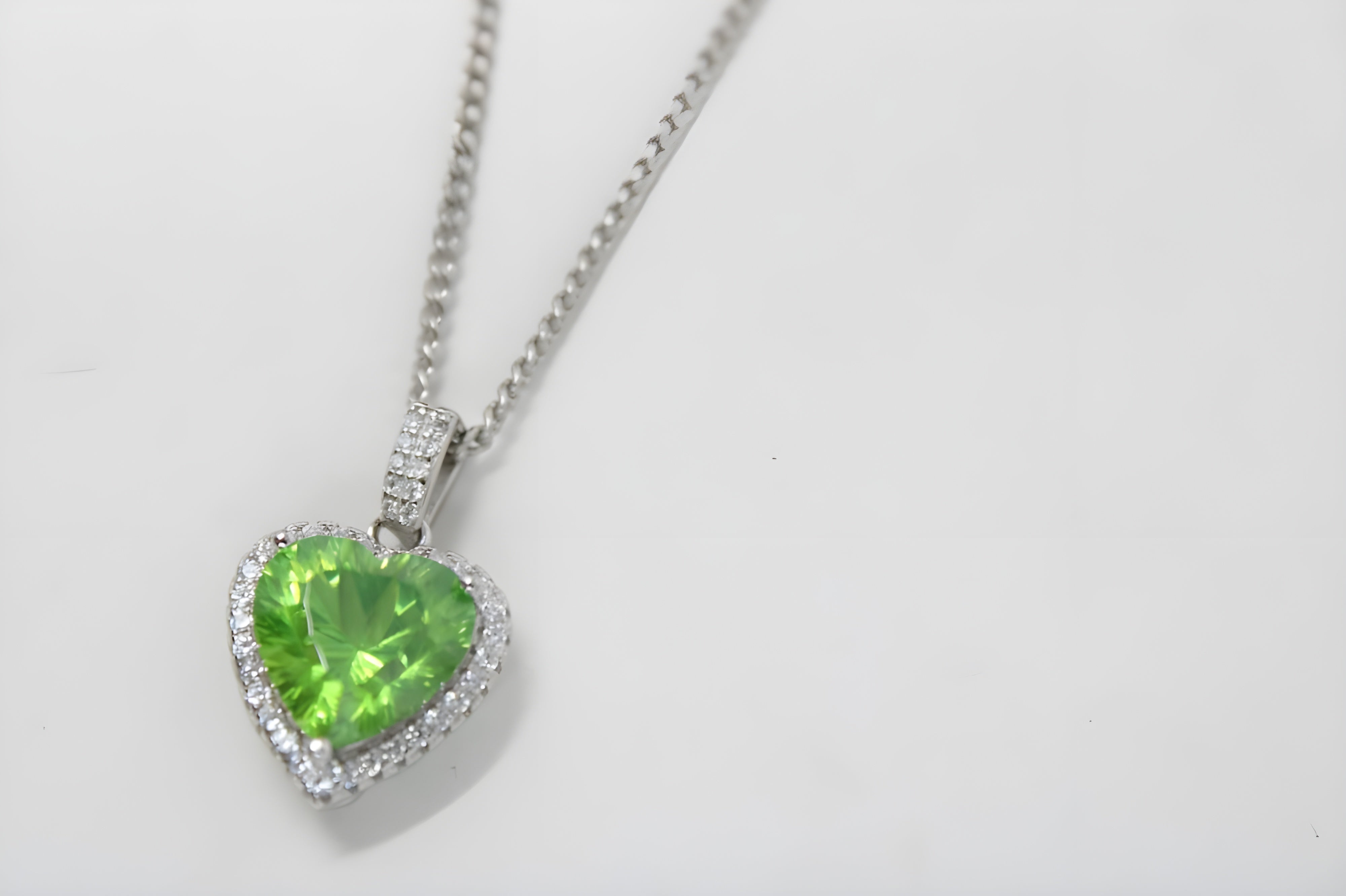 VeeLux Enchanted Green Heart Crystal Necklace