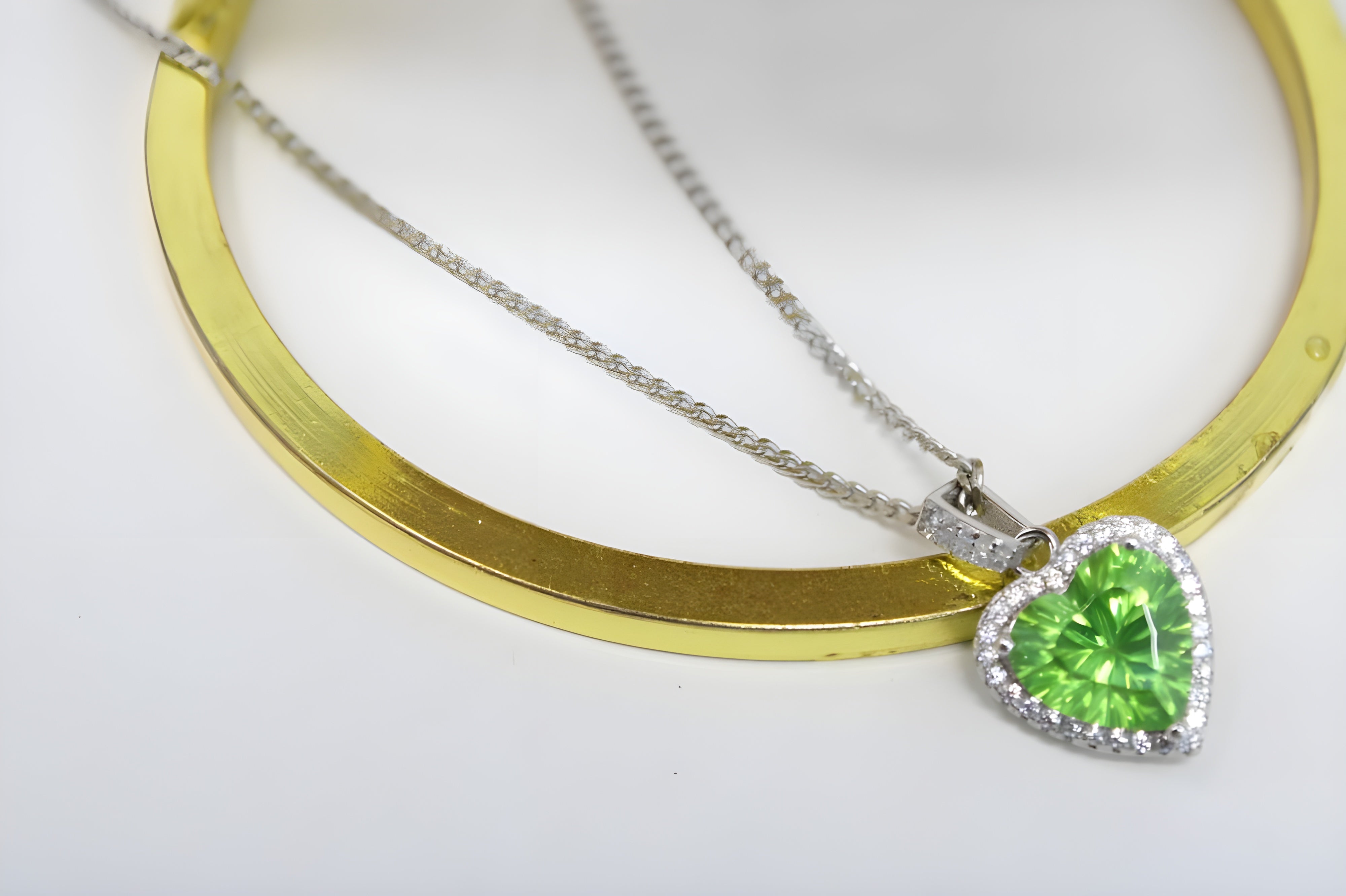 VeeLux Enchanted Green Heart Crystal Necklace