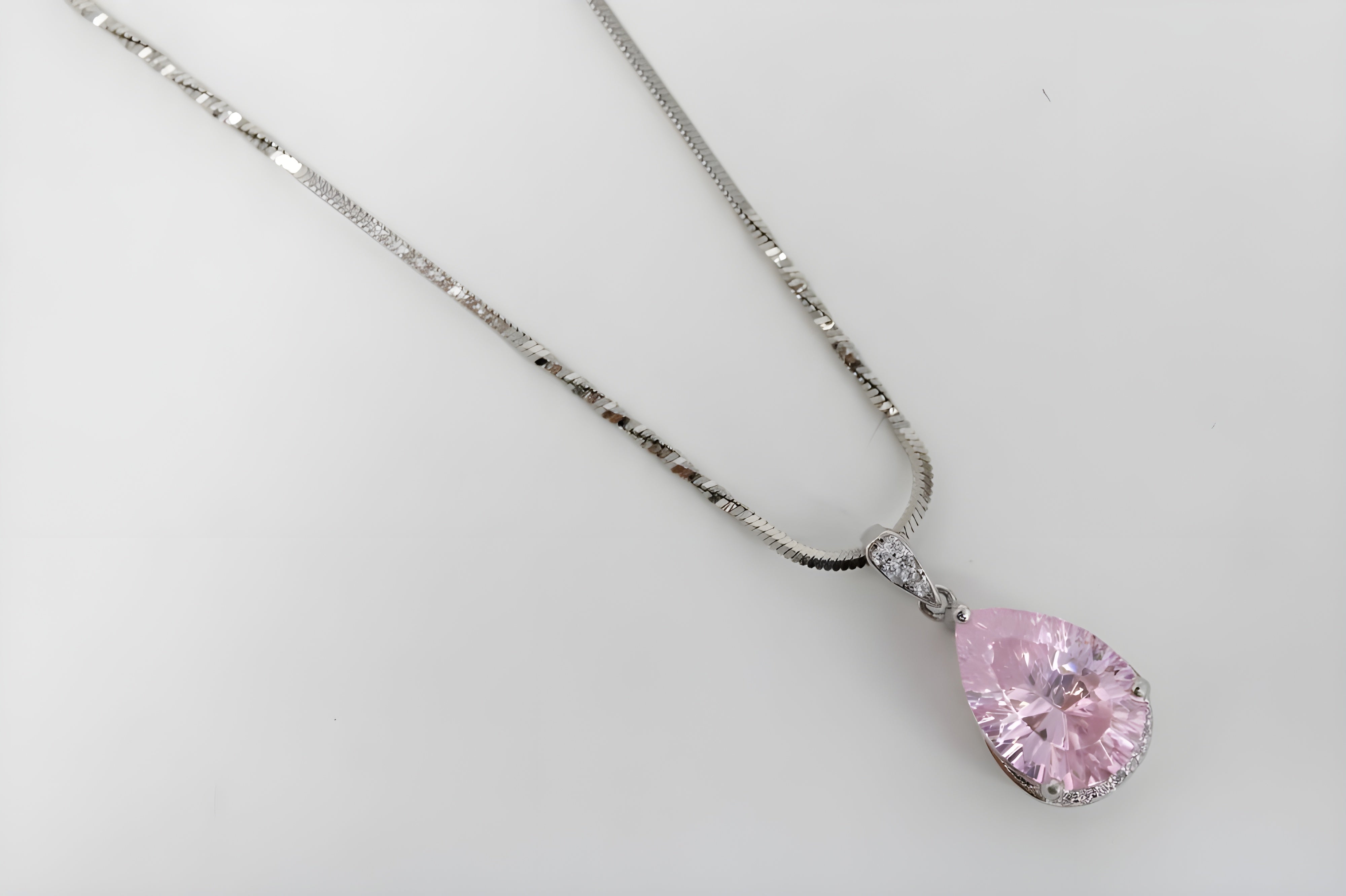 VeeLux Crystal Blush Dew Drop Necklace