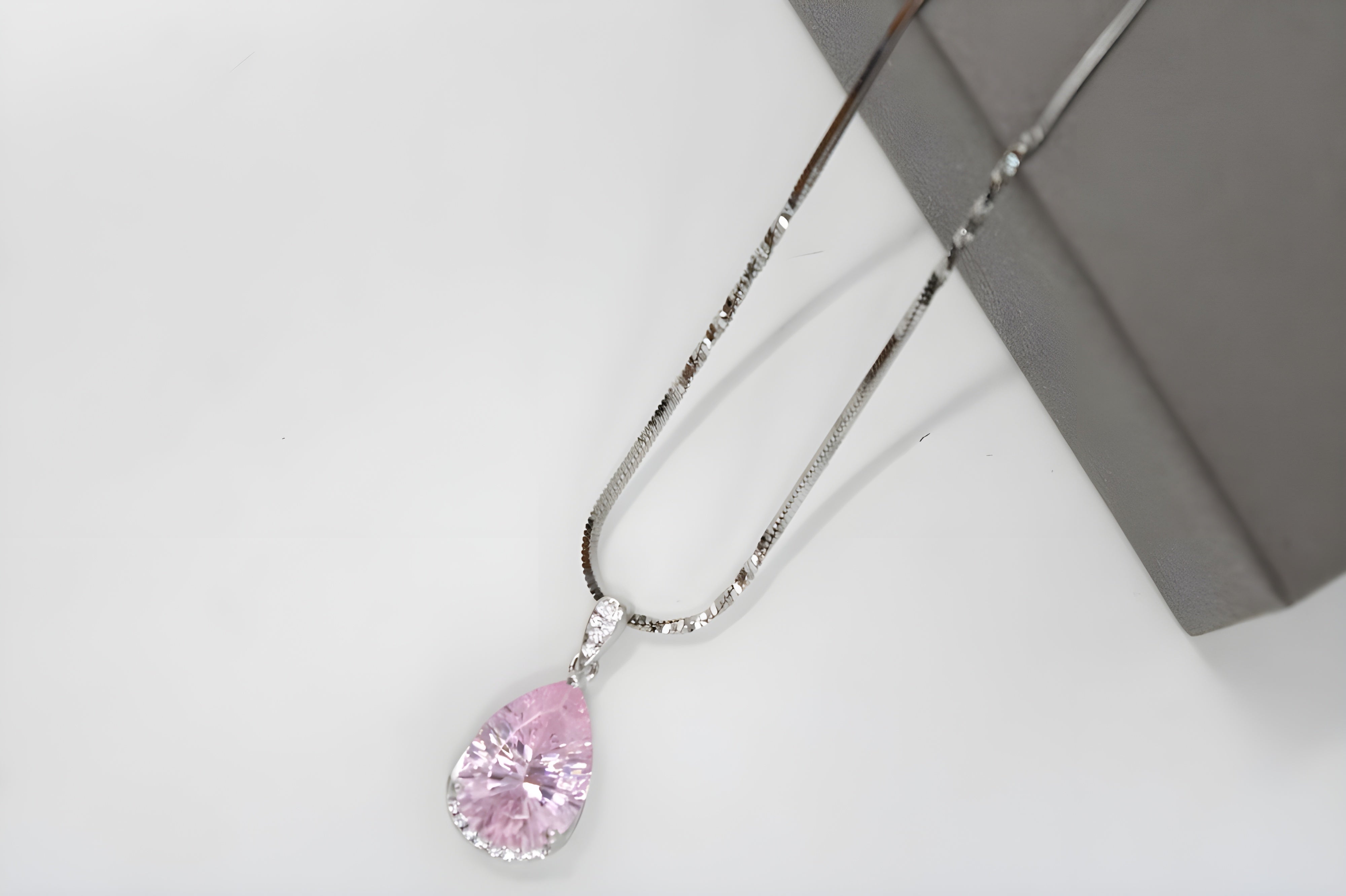 VeeLux Crystal Blush Dew Drop Necklace