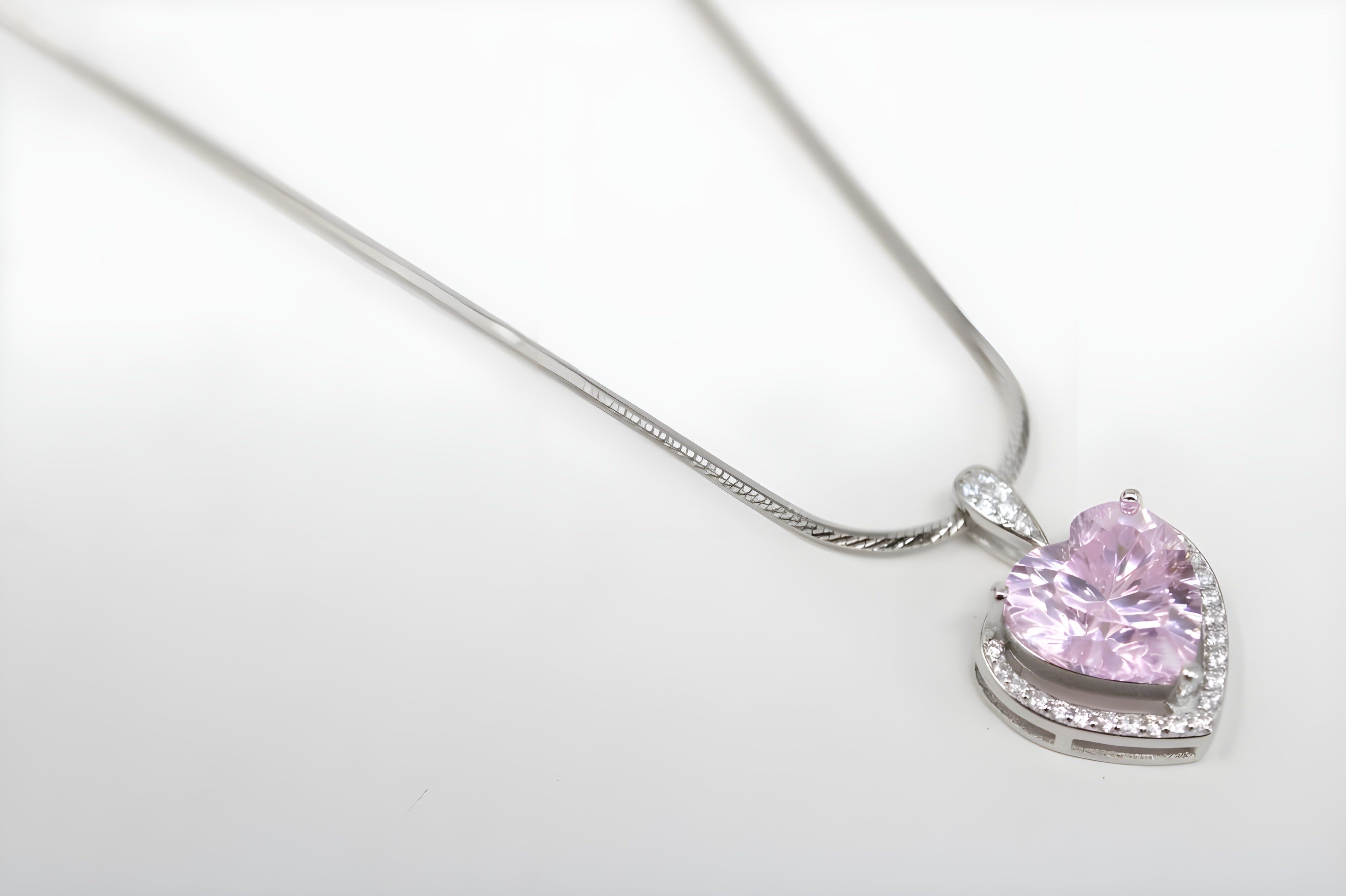 VeeLux Premium Crystal Pink Heart Halo Necklace