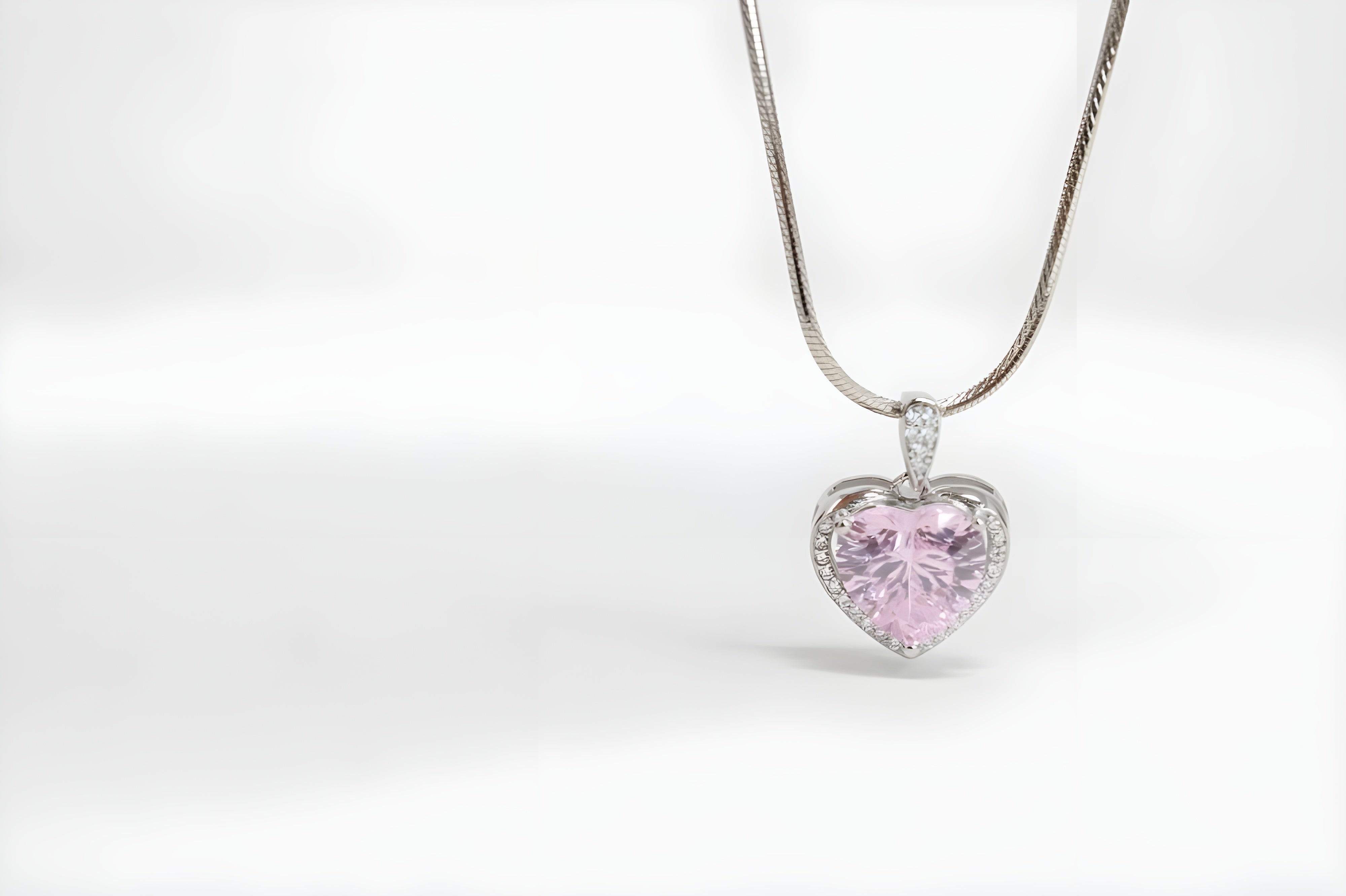 VeeLux Premium Crystal Pink Heart Halo Necklace