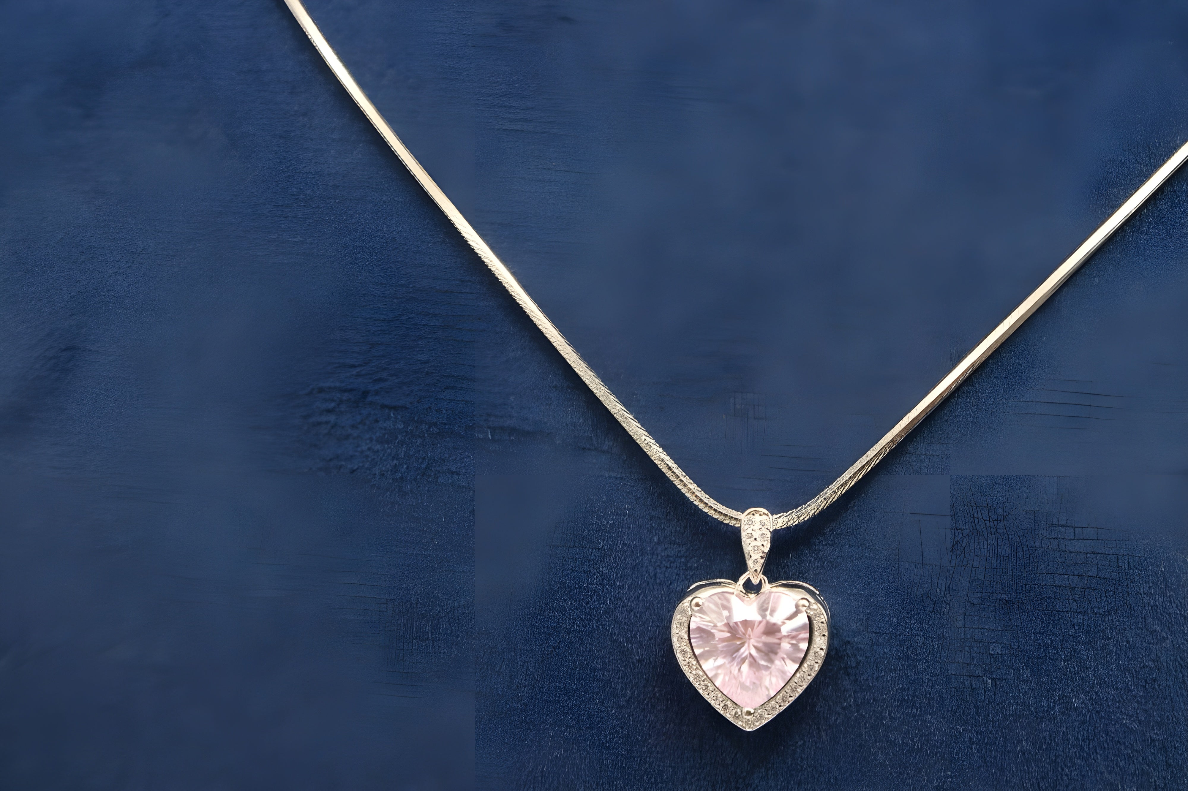 VeeLux Premium Crystal Pink Heart Halo Necklace