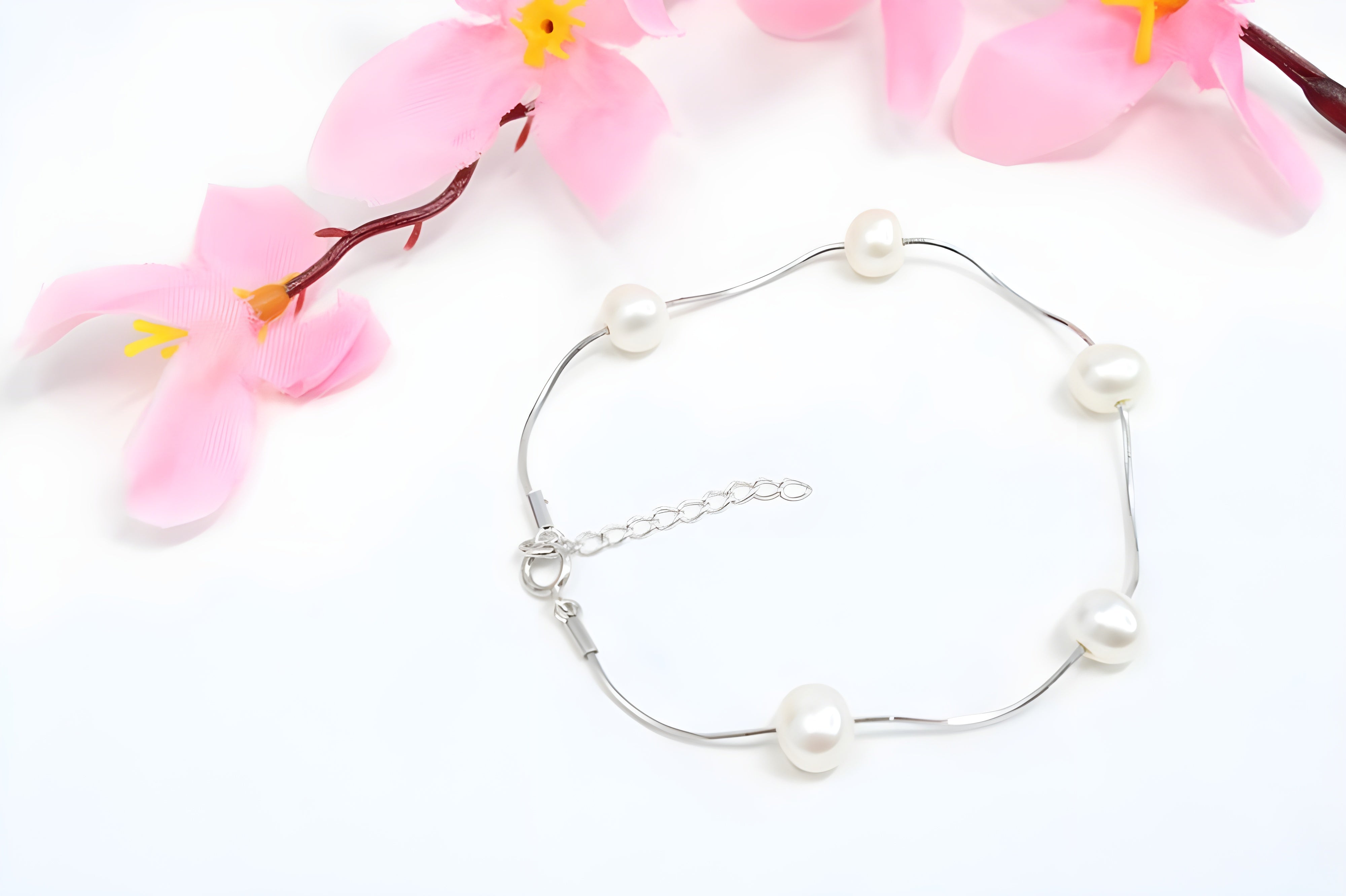 Sterling Silver VeeLux Premium Crystal White Pearl Elegance Petite Bracelet