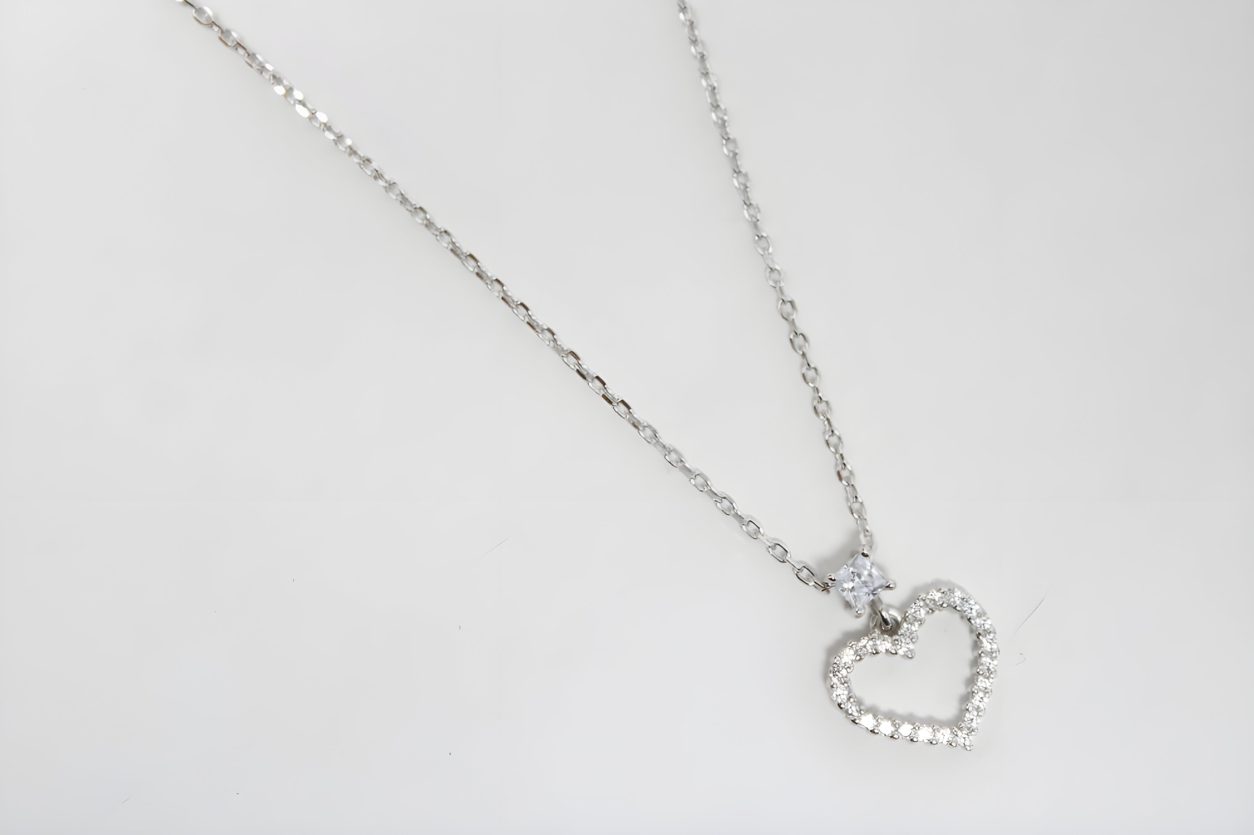 VeeLux Heart of Diamonds Pendant Necklace