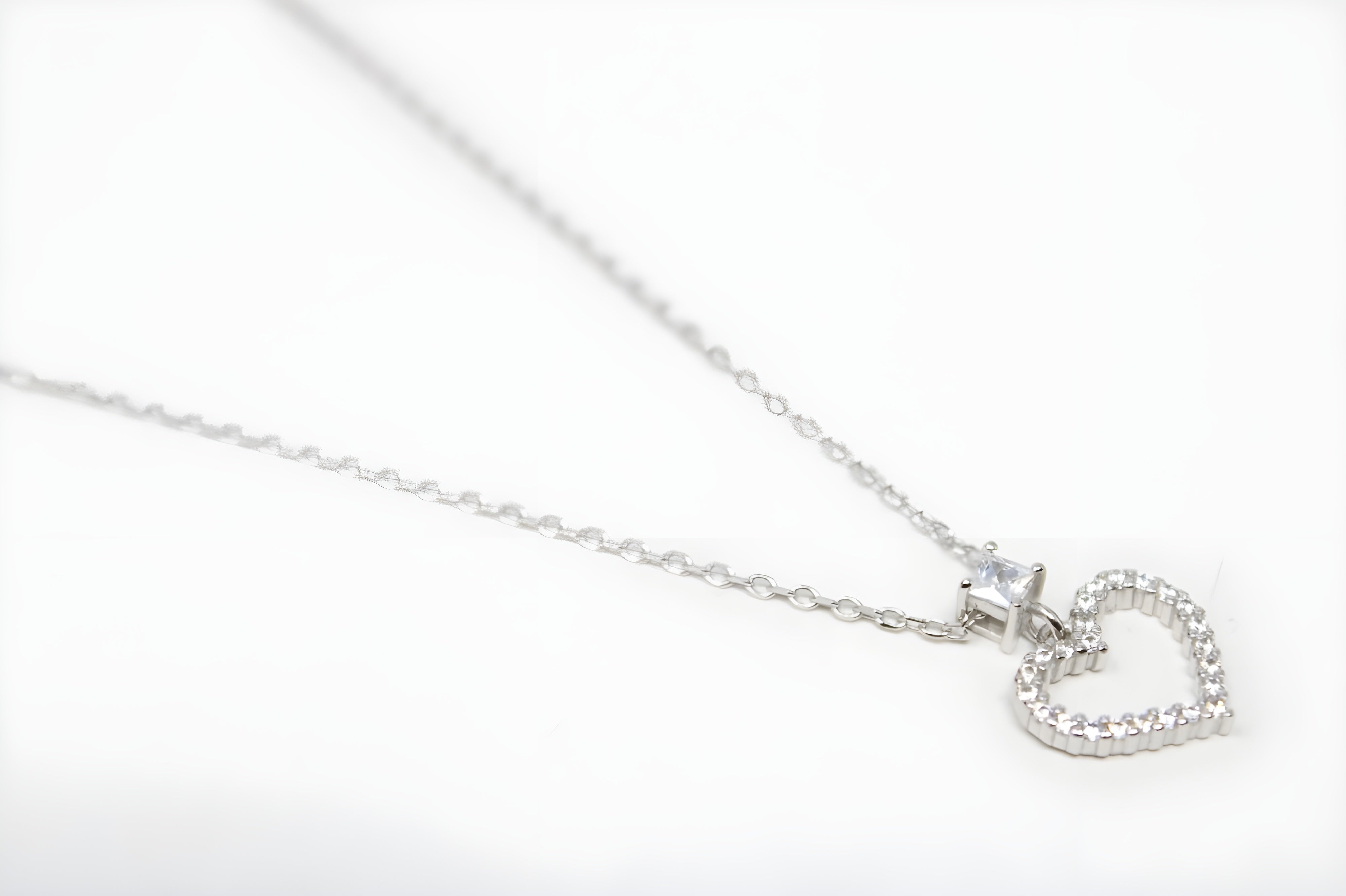 VeeLux Heart of Diamonds Pendant Necklace